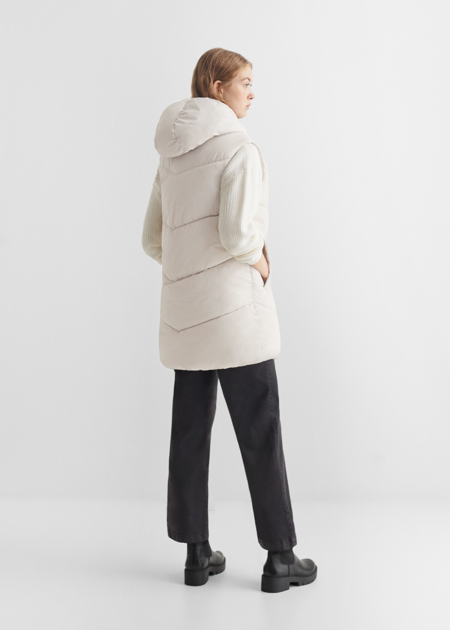 Long quilted gilet - Reverse of the article