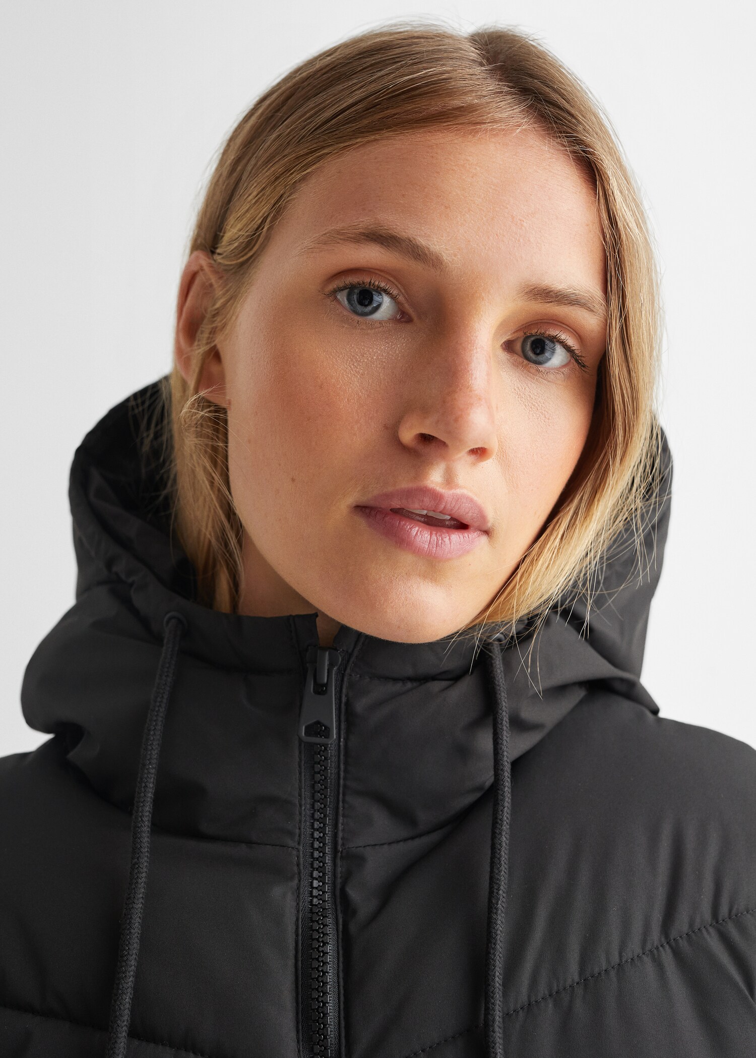 Long quilted gilet - Details of the article 1