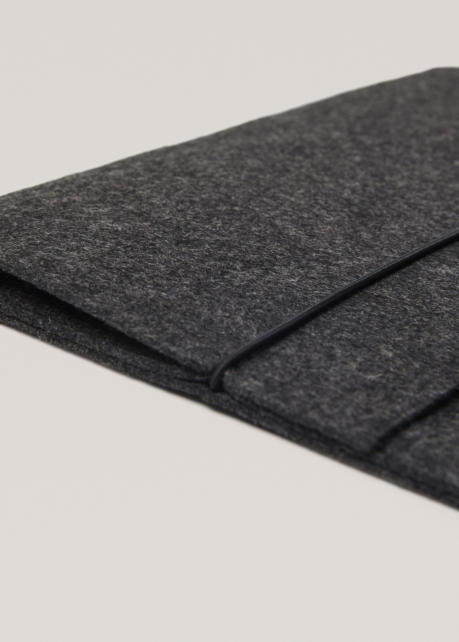 Funda portátil efecto fieltro - Detalle del artículo 2