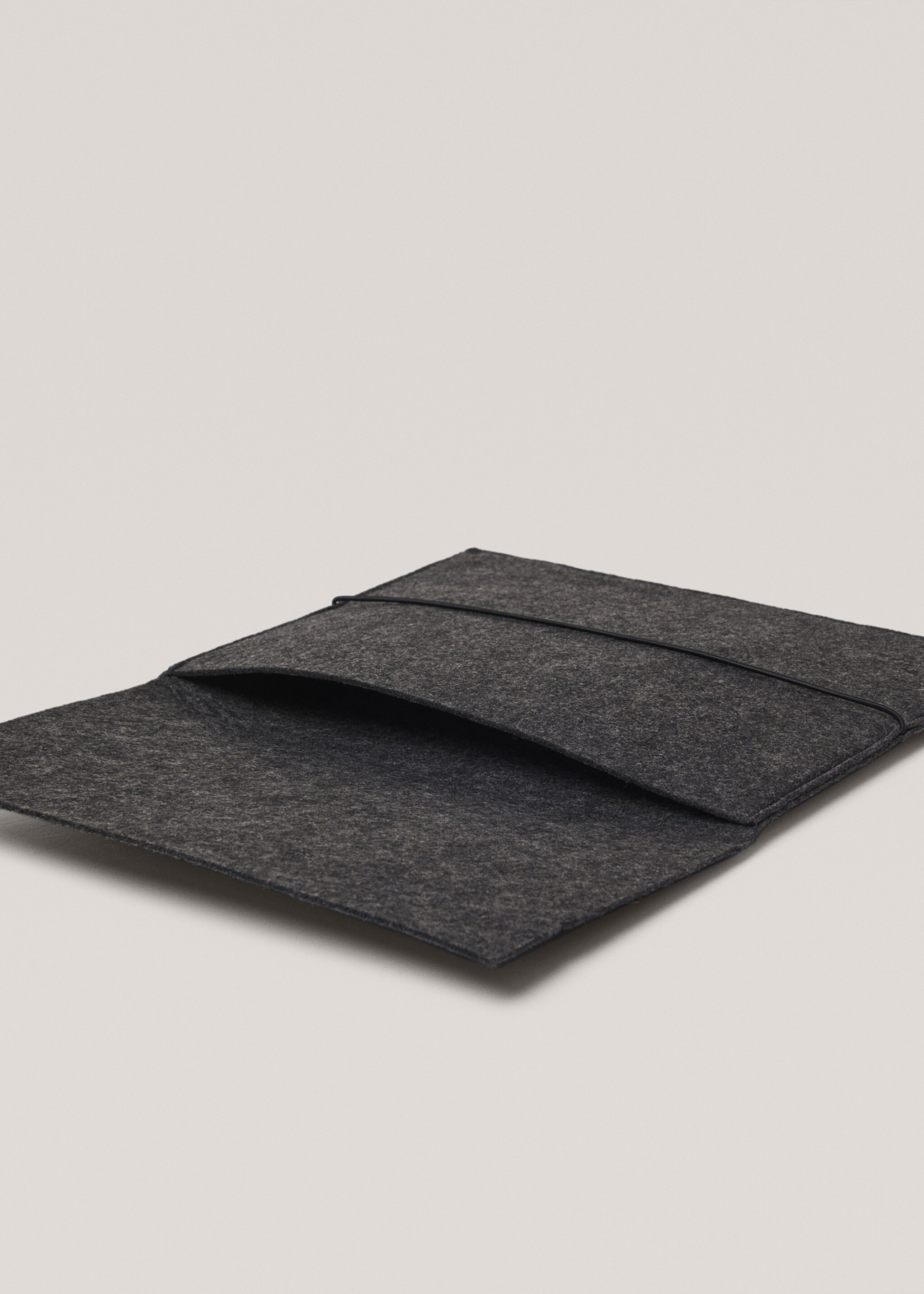 Felt-effect laptop case - Details of the article 3