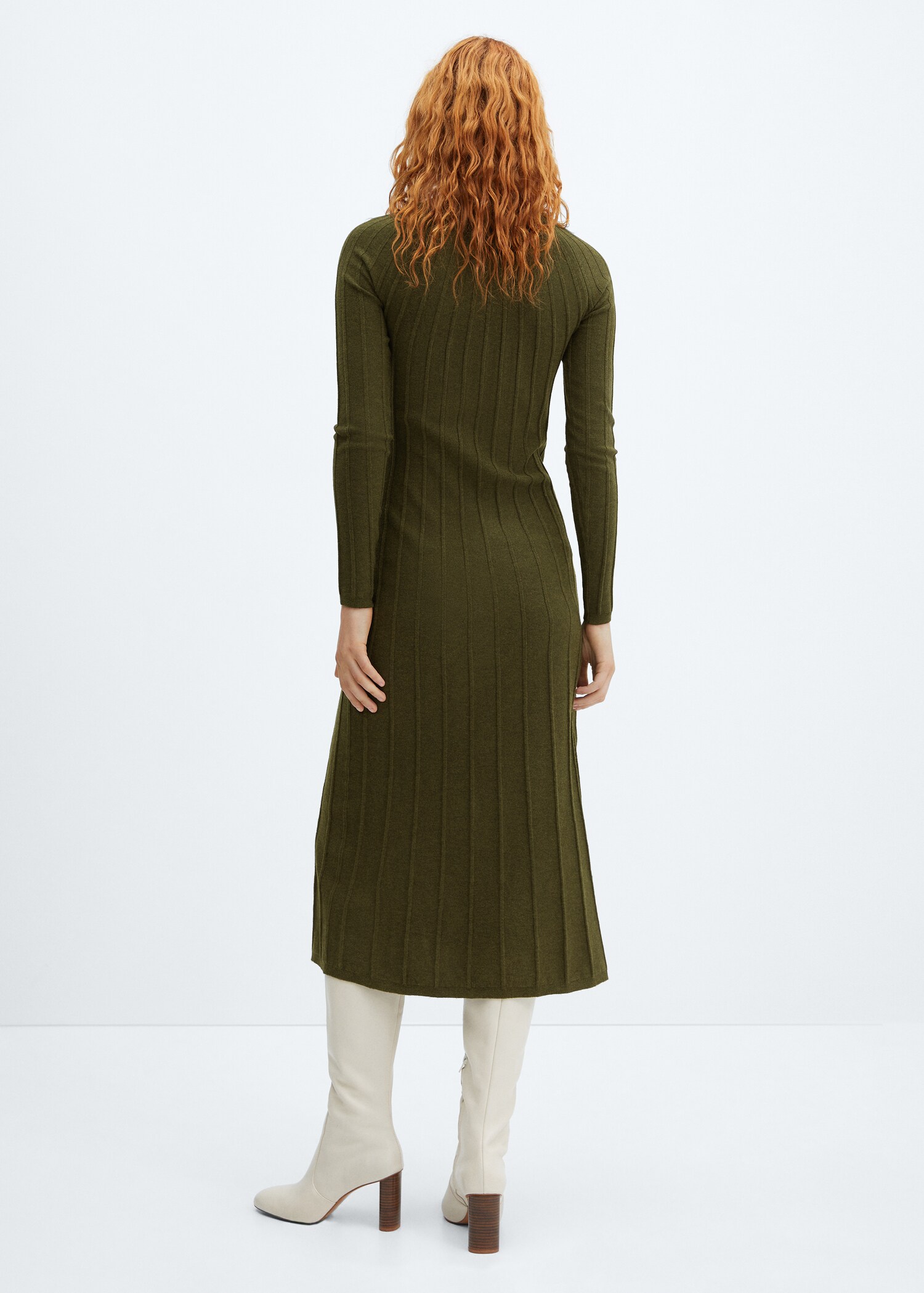 Rippkleid mit halbhohem Kragen - Rückseite des Artikels