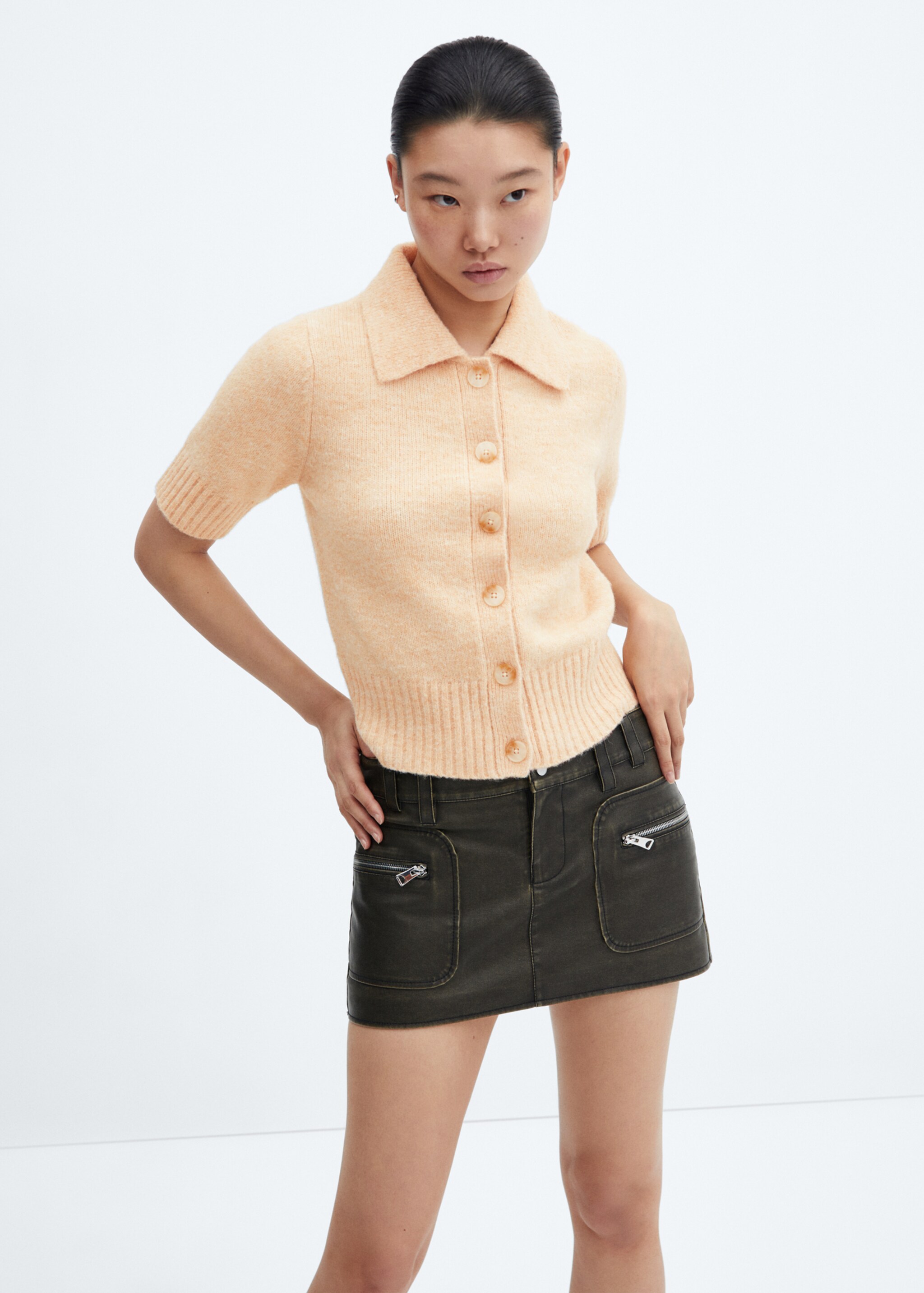 Short-sleeved cardigan with shirt collar - Medium plane