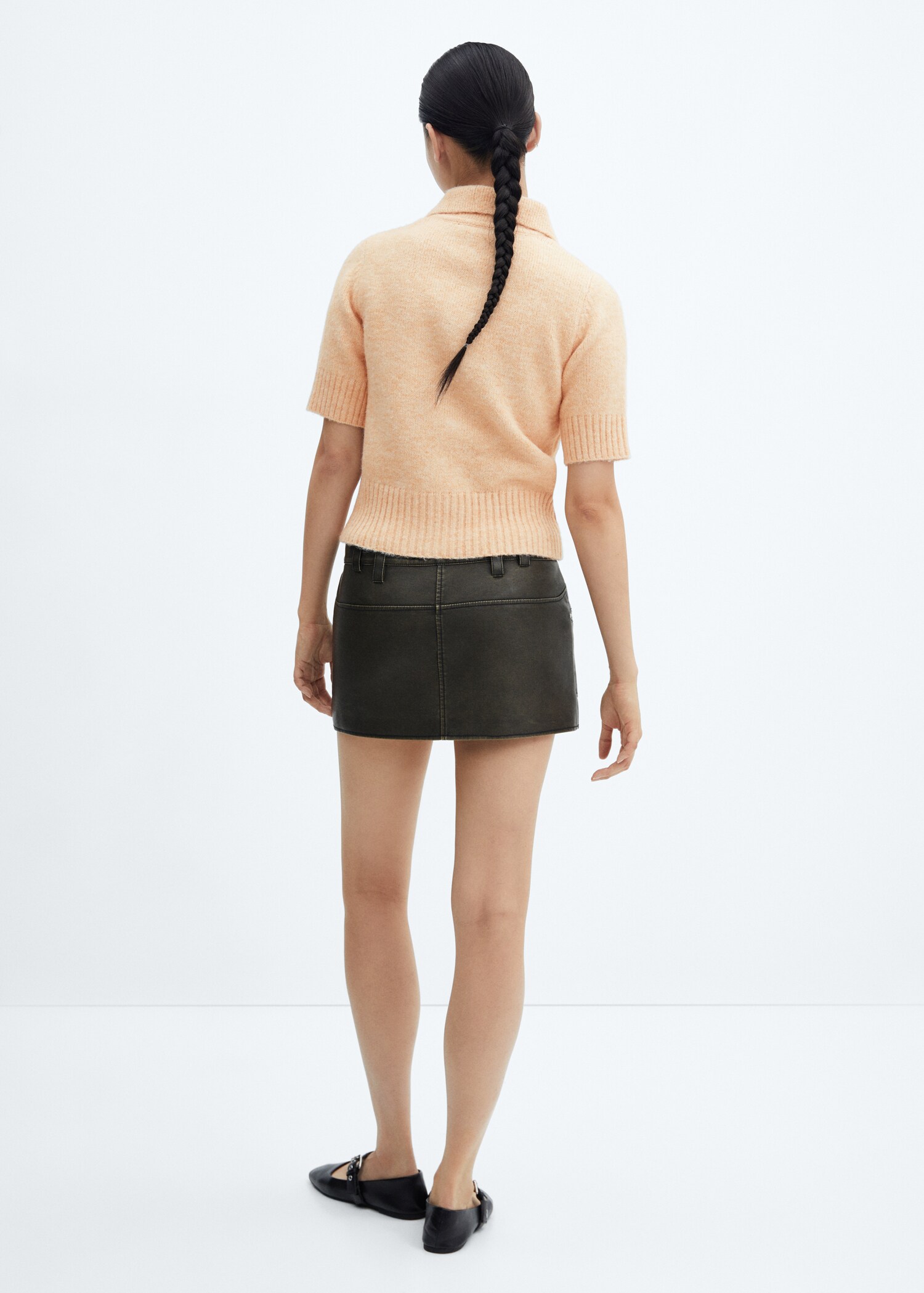 Short-sleeved cardigan with shirt collar - Reverse of the article