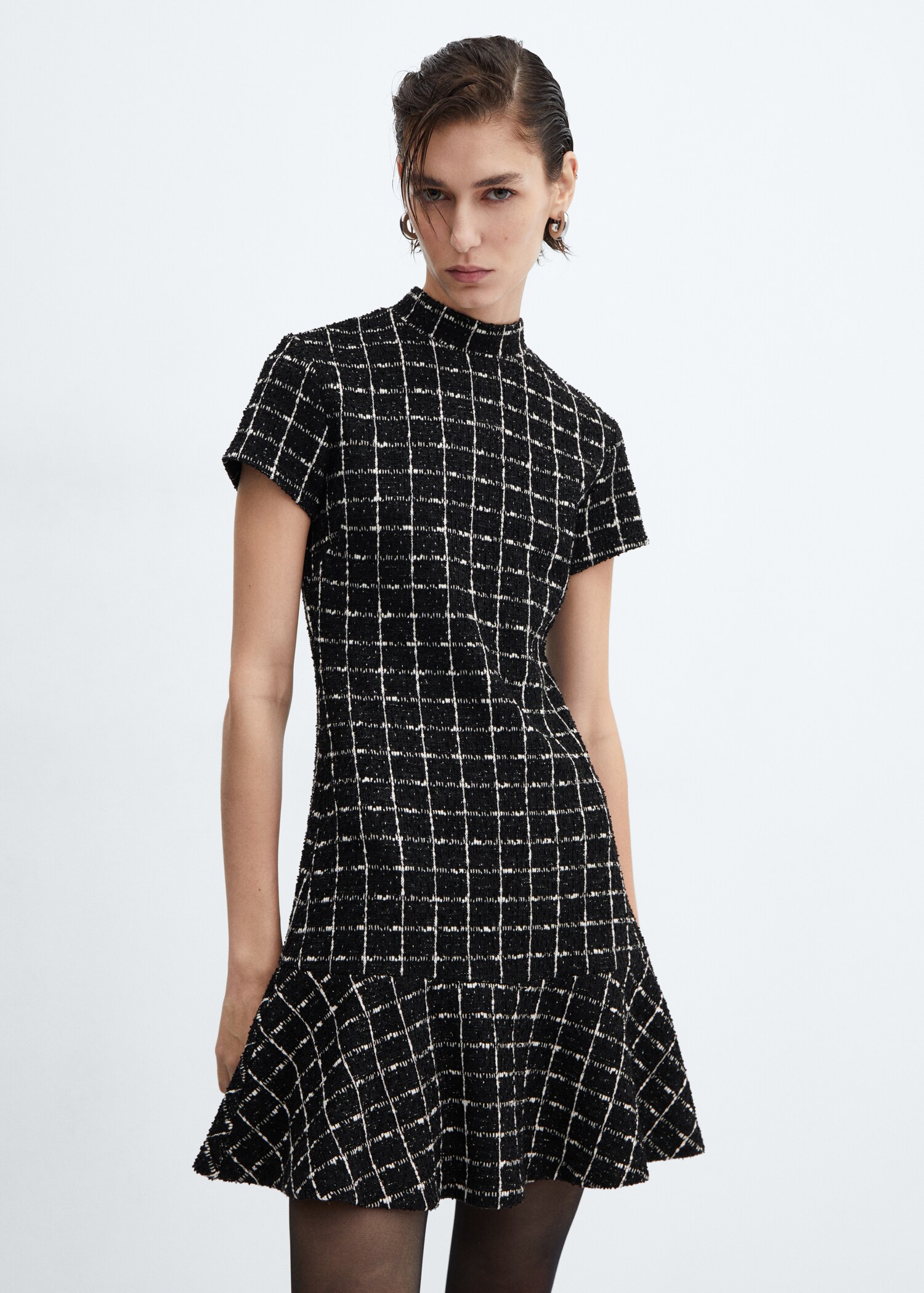 Tweed dress with ruffle hem - Medium plane