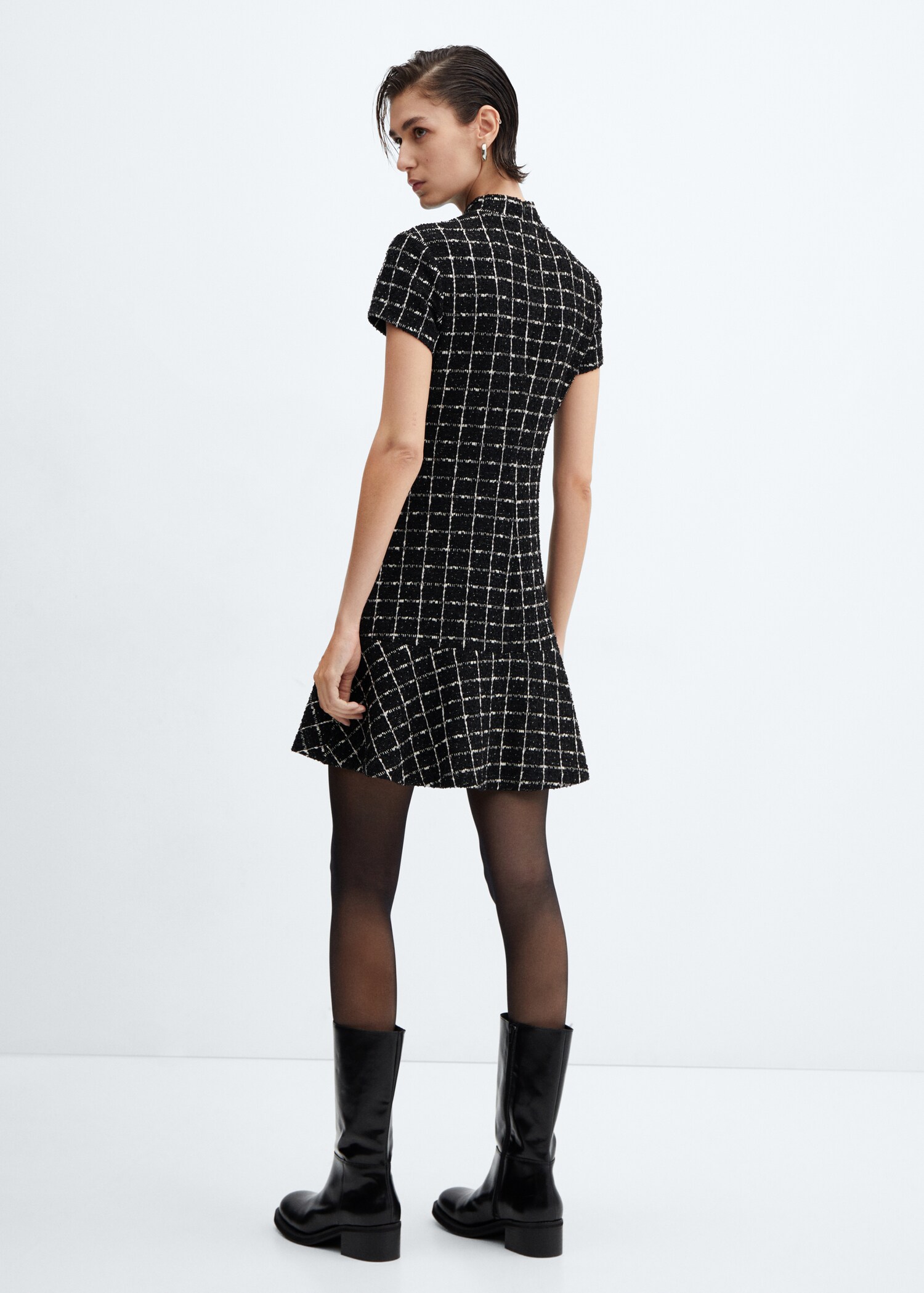 Tweed dress with ruffle hem - Reverse of the article