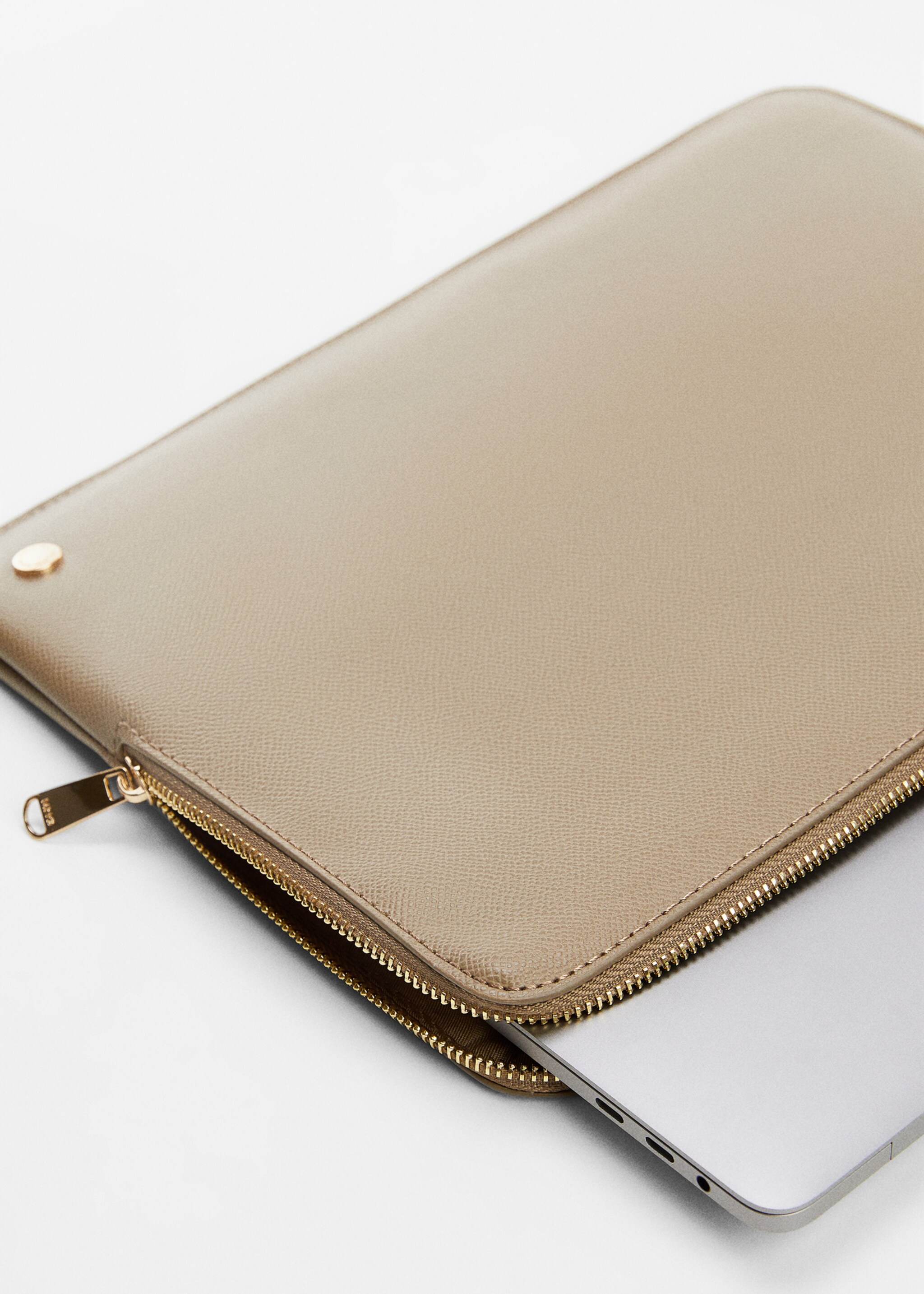 Safiano-effect laptop case - Details of the article 2, Light/Pastel Brown. Ref: 57045805-00.