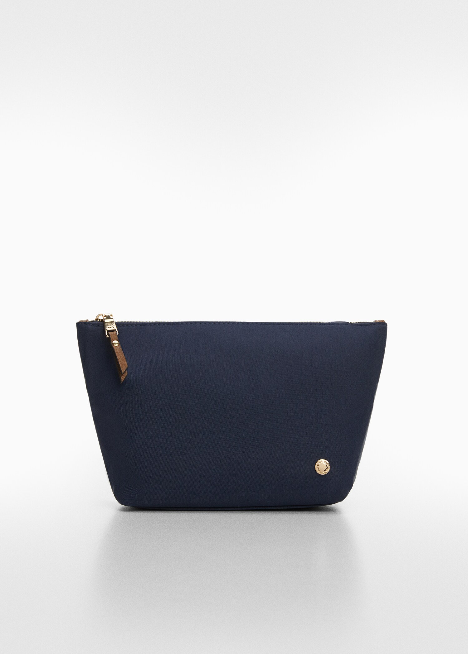Kosmetiktasche mit Pin - Artikel ohne Model