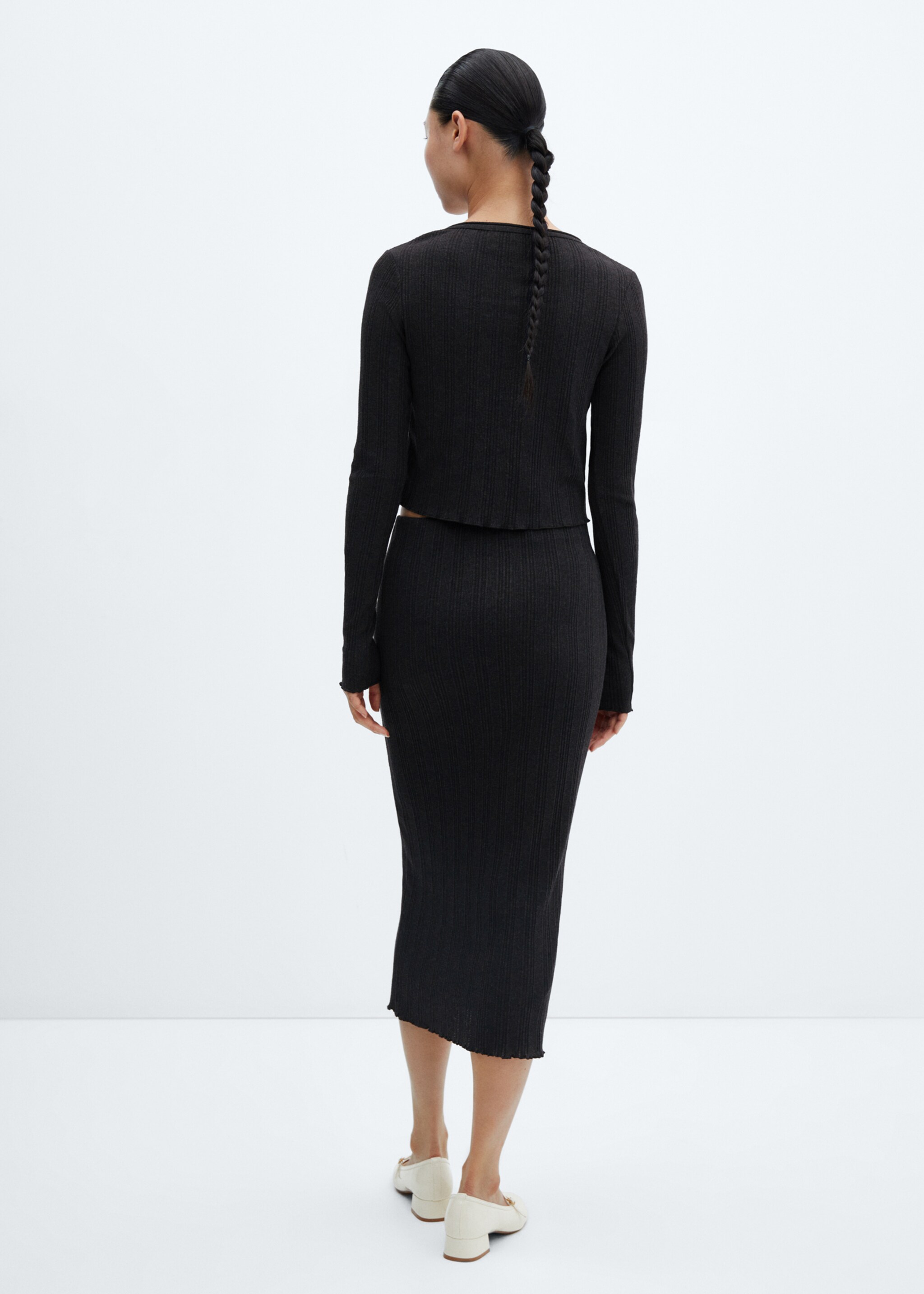 Ribbed midi skirt - Reverse of the article, Charcoal. Ref: 57045810-00.