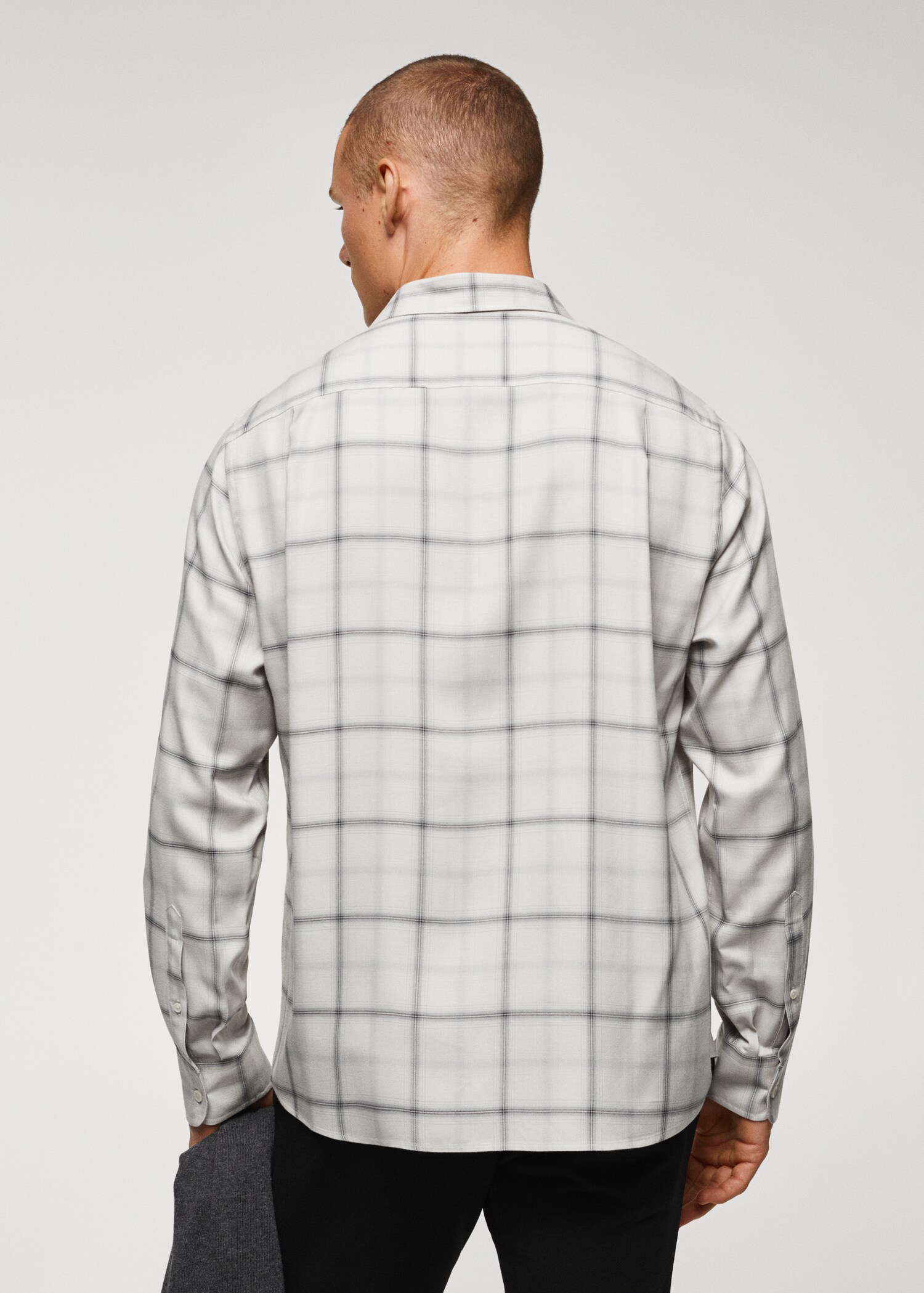 Camisa regular fit cuadro ventana - Reverso del artículo