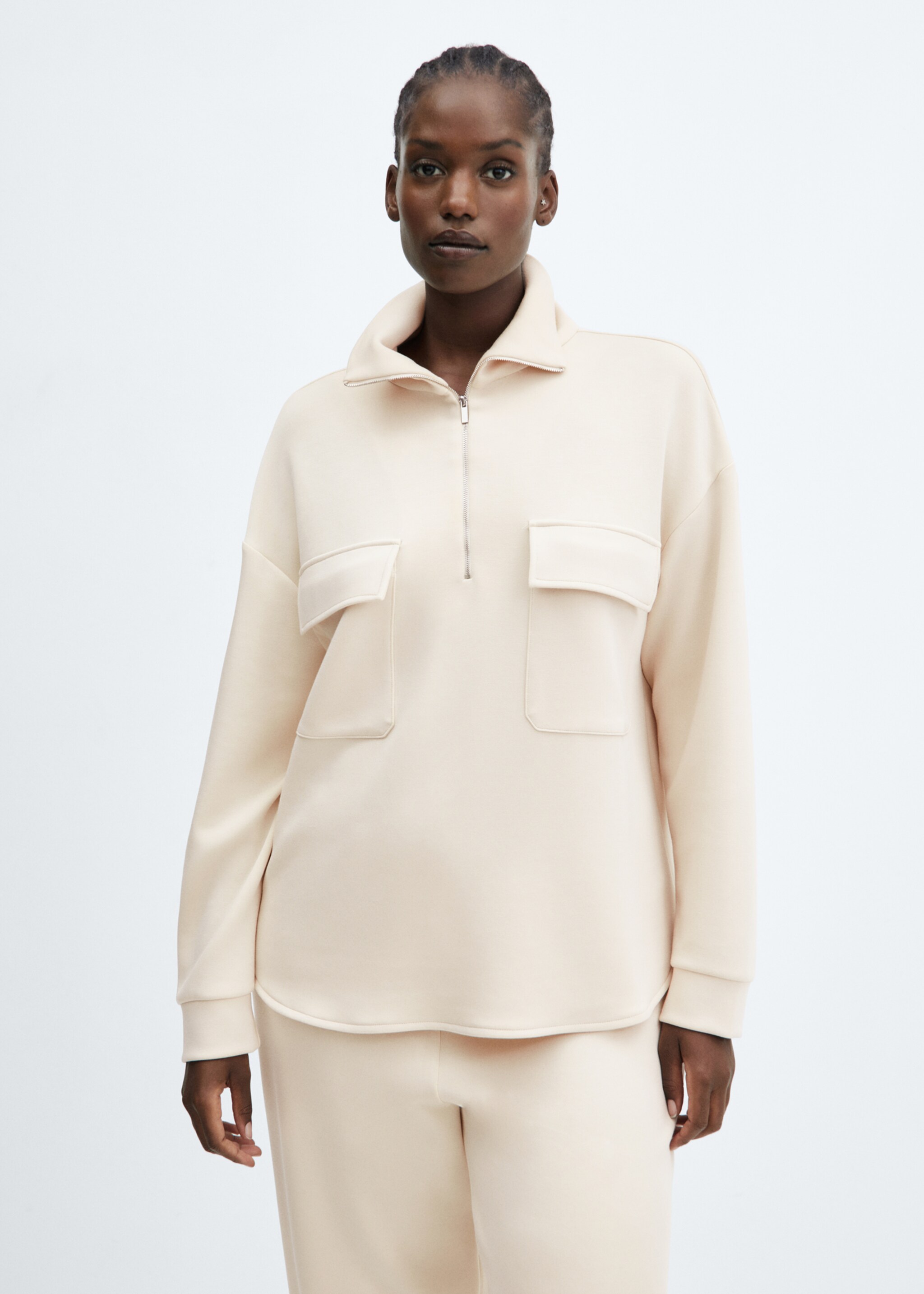Sweatshirt with patch pocket - Details of the article 5