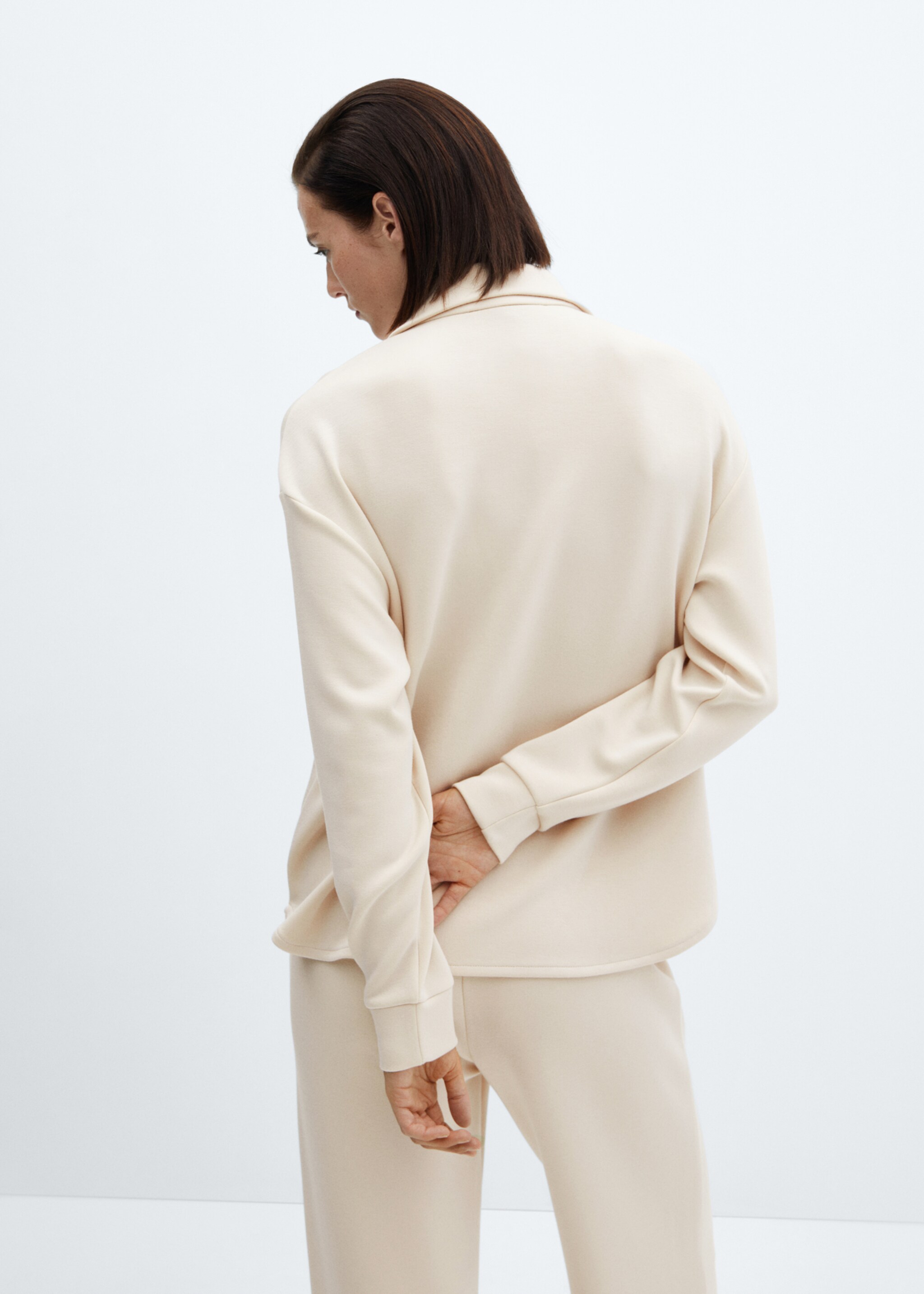 Sweatshirt with patch pocket - Reverse of the article