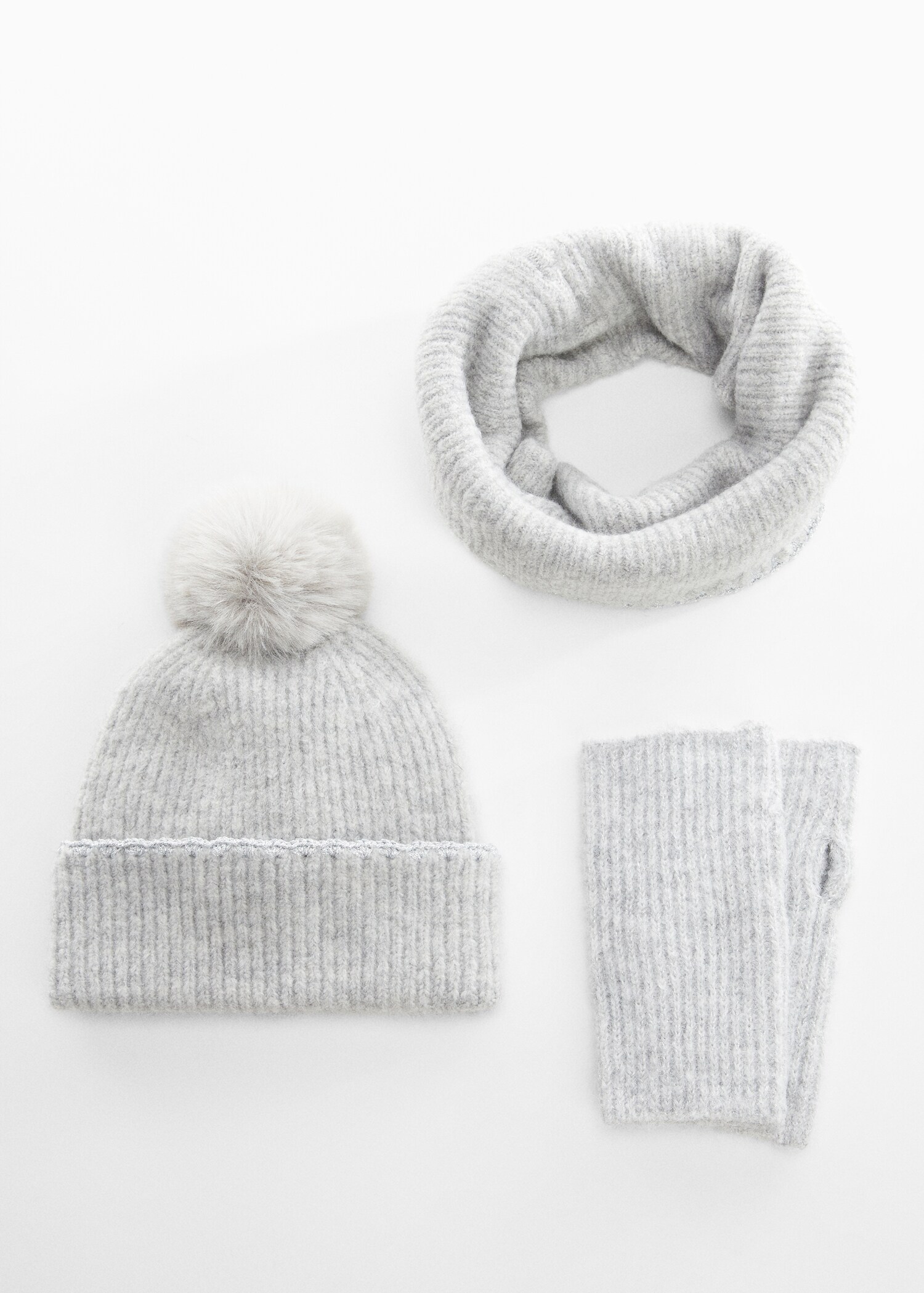 Knit gloves - Details of the article 1