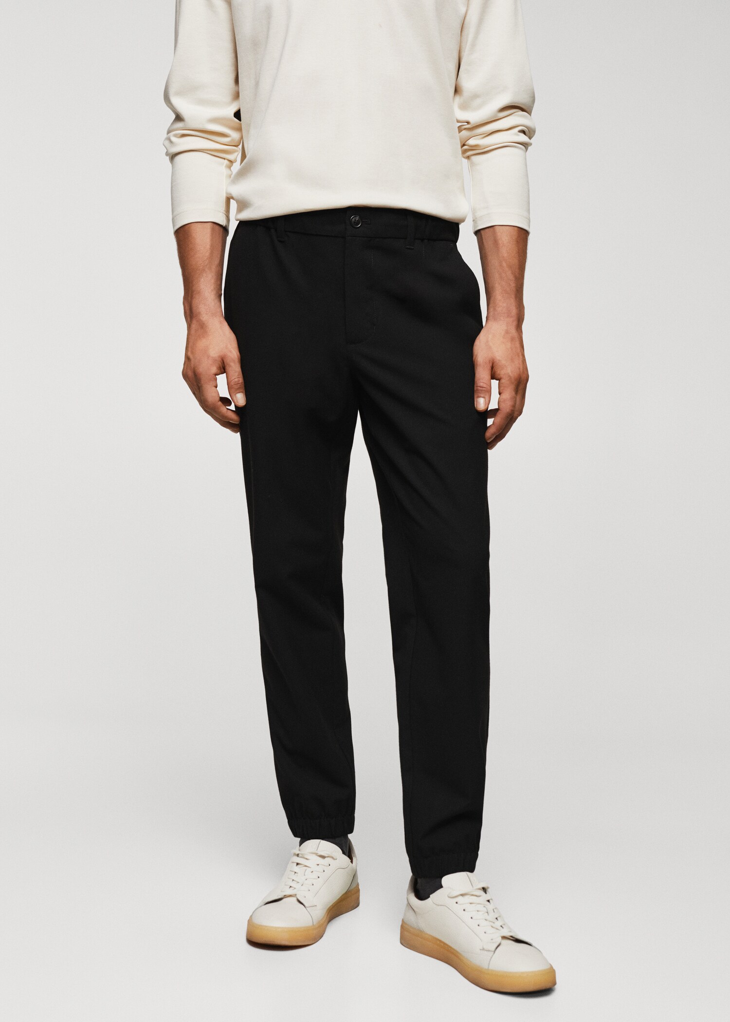 Calças jogger slim fit com cordão - Plano médio