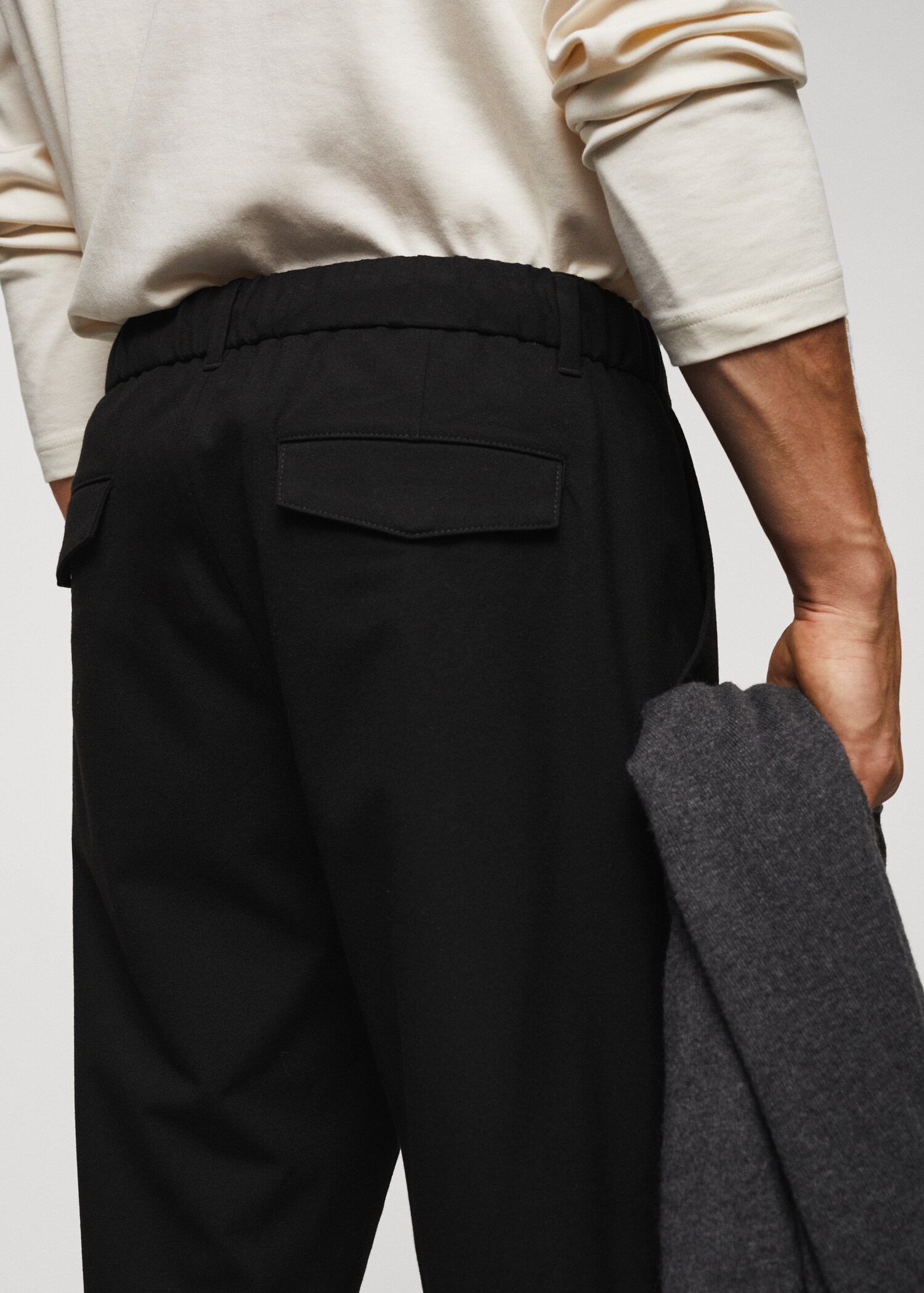 Calças jogger slim fit com cordão - Pormenor do artigo 6