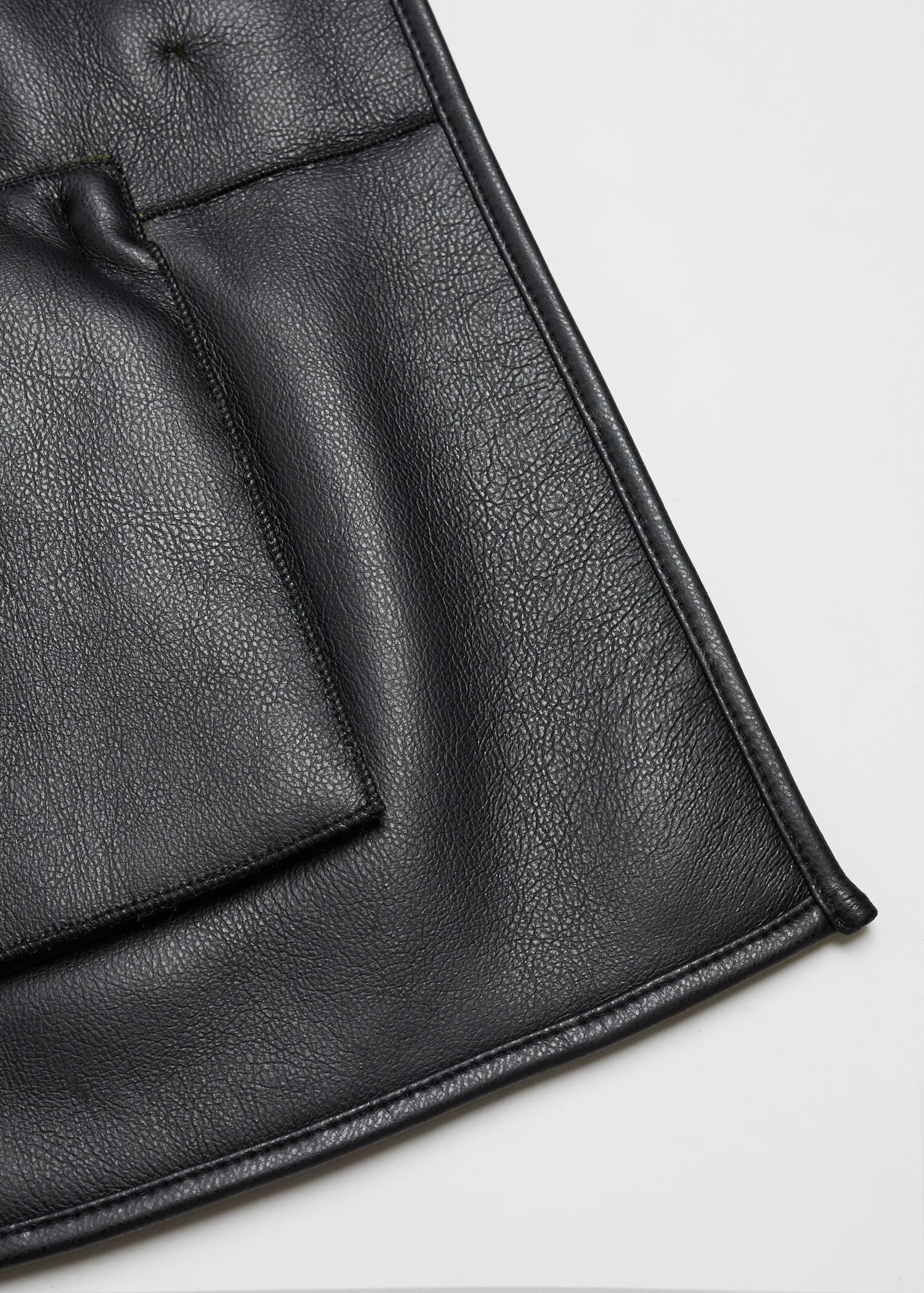 Manteau en imitation fourrure à ornements - Détail de l'article 8