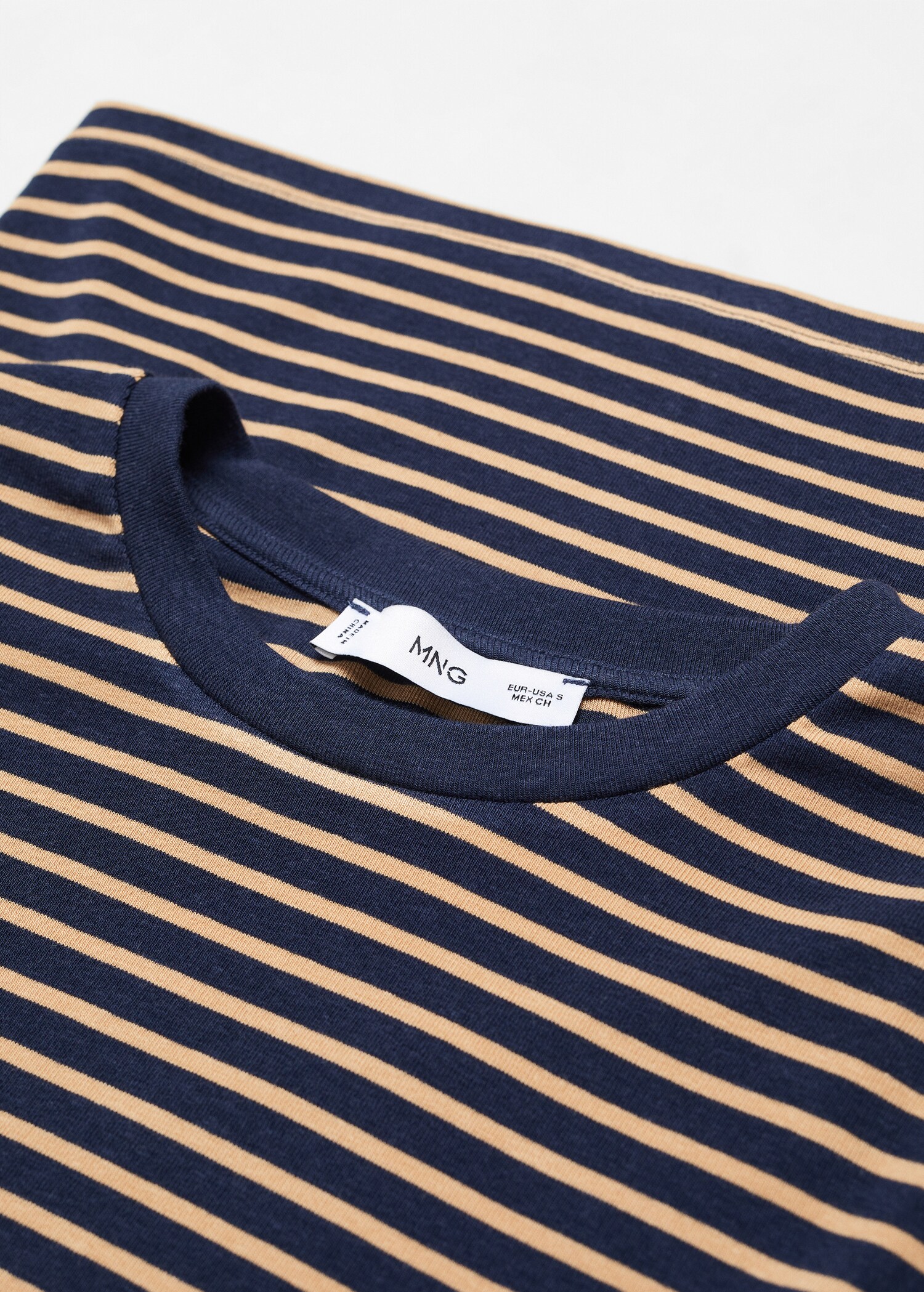 T-shirt rayures col rond - Détail de l'article 8