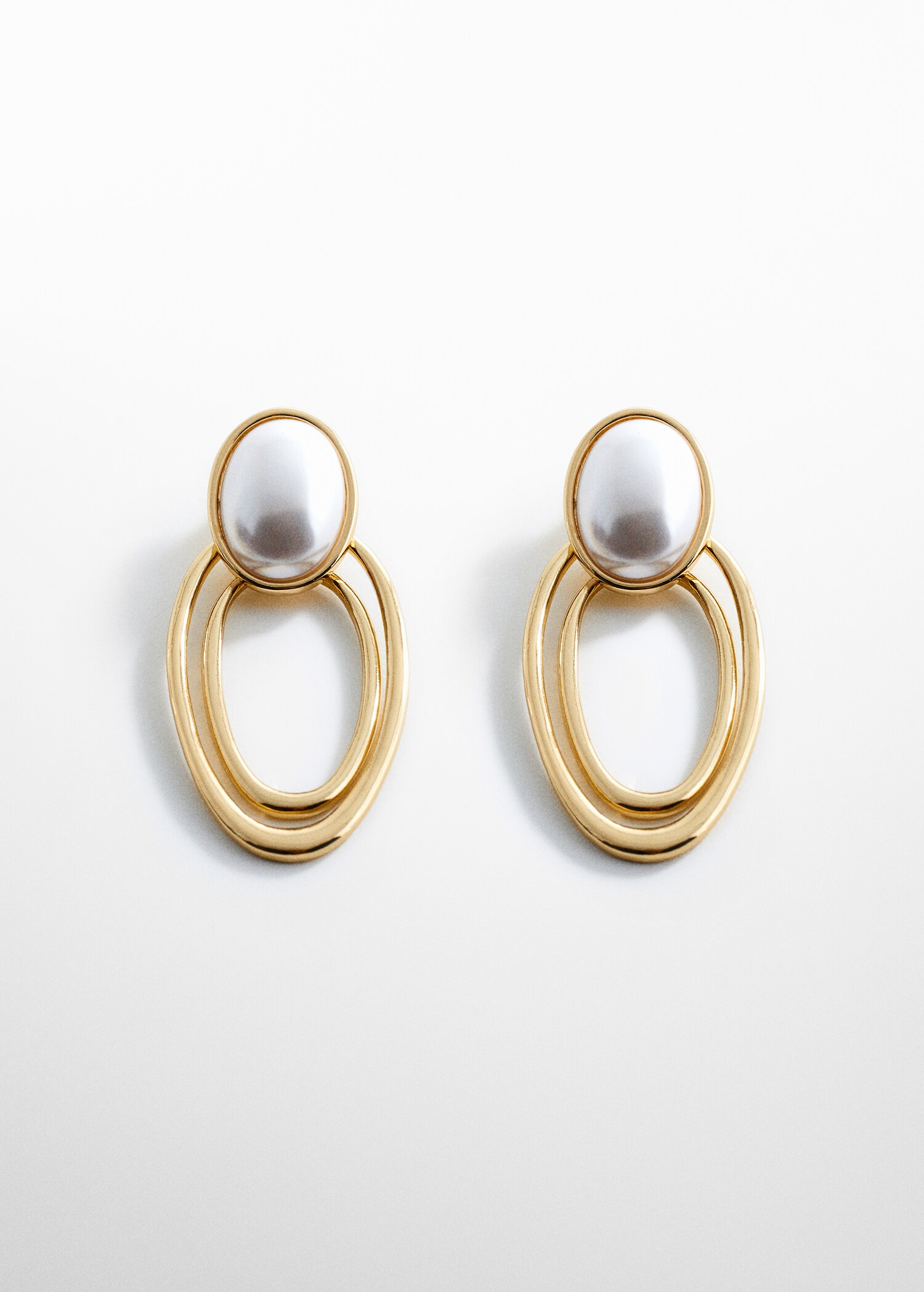Boucles d'oreilles ovales nacre - Article sans modèle