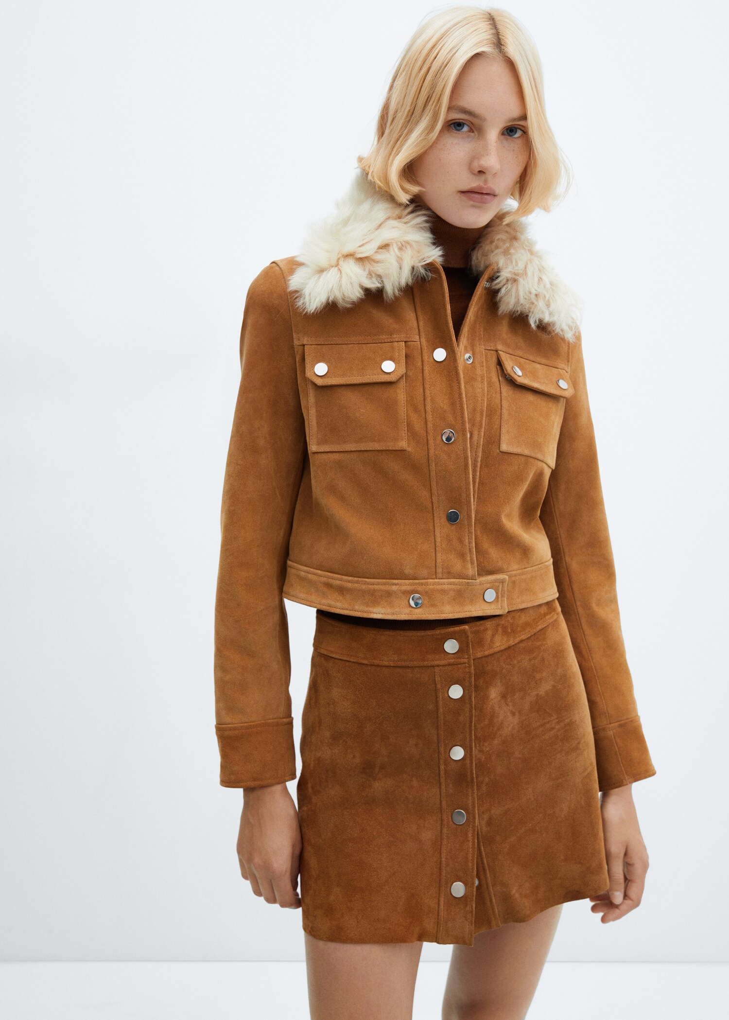 Buttons leather skirt - Details of the article 1