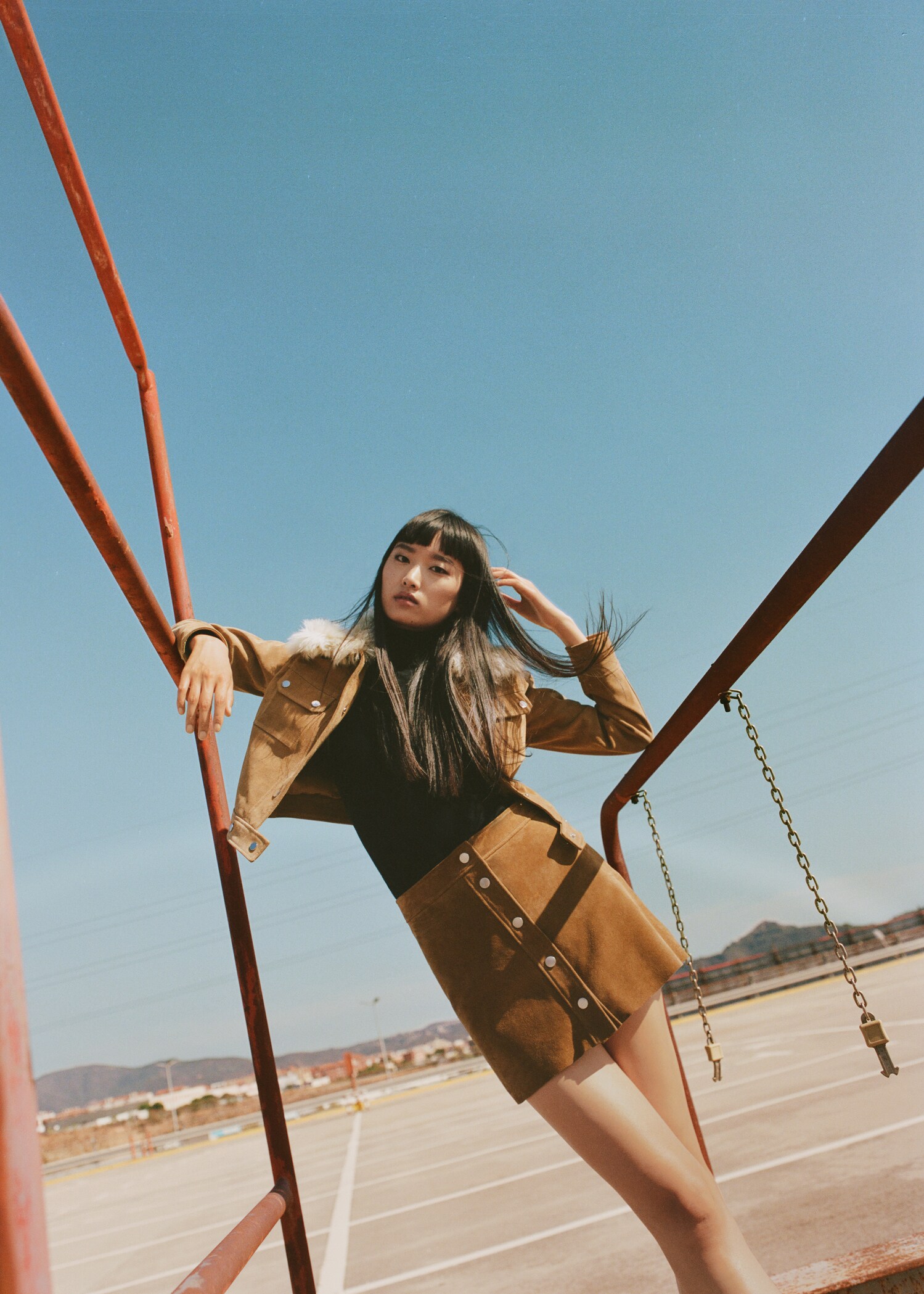 Buttons leather skirt - Details of the article 6