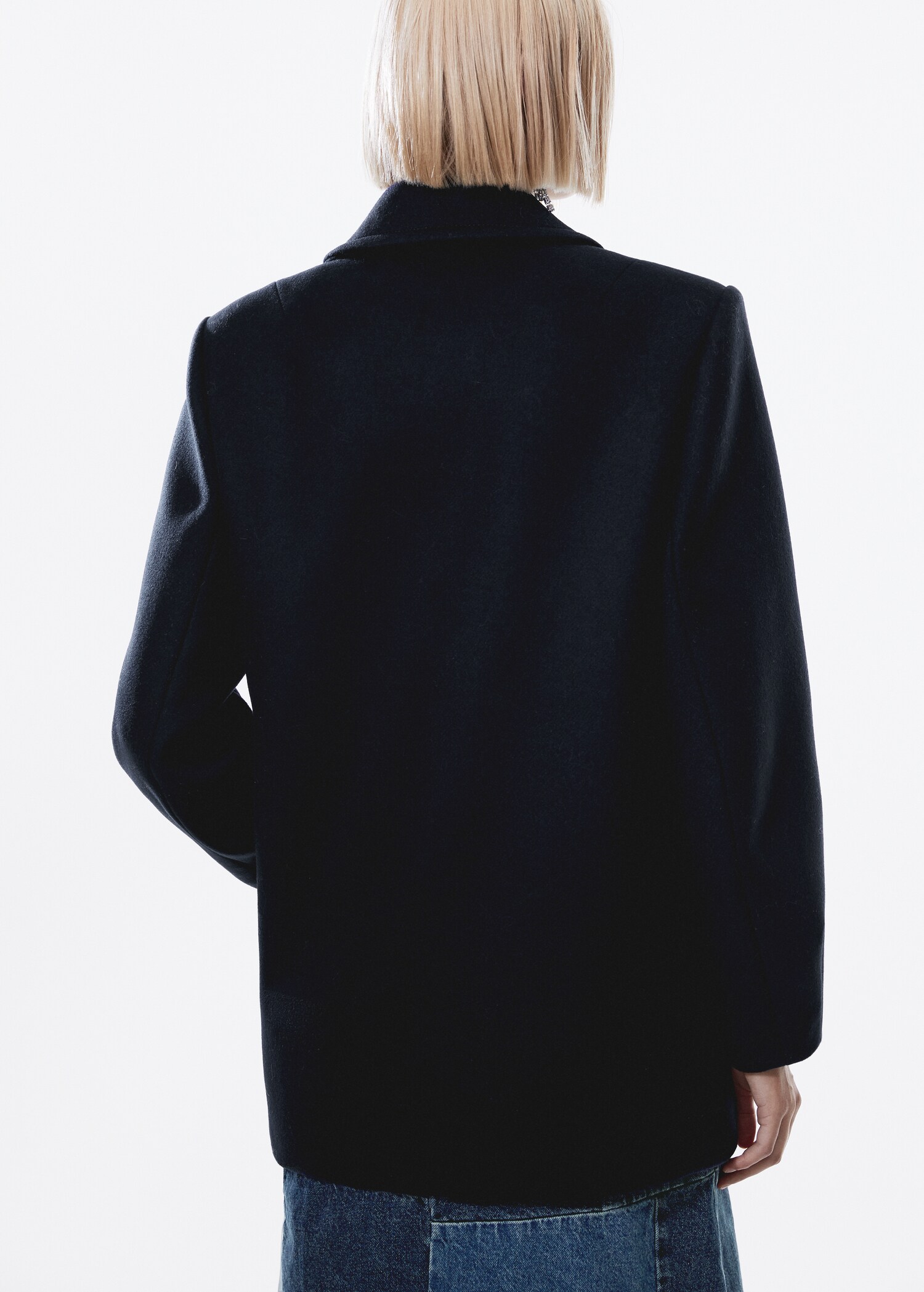 Double-breasted wool coat - Reverse of the article