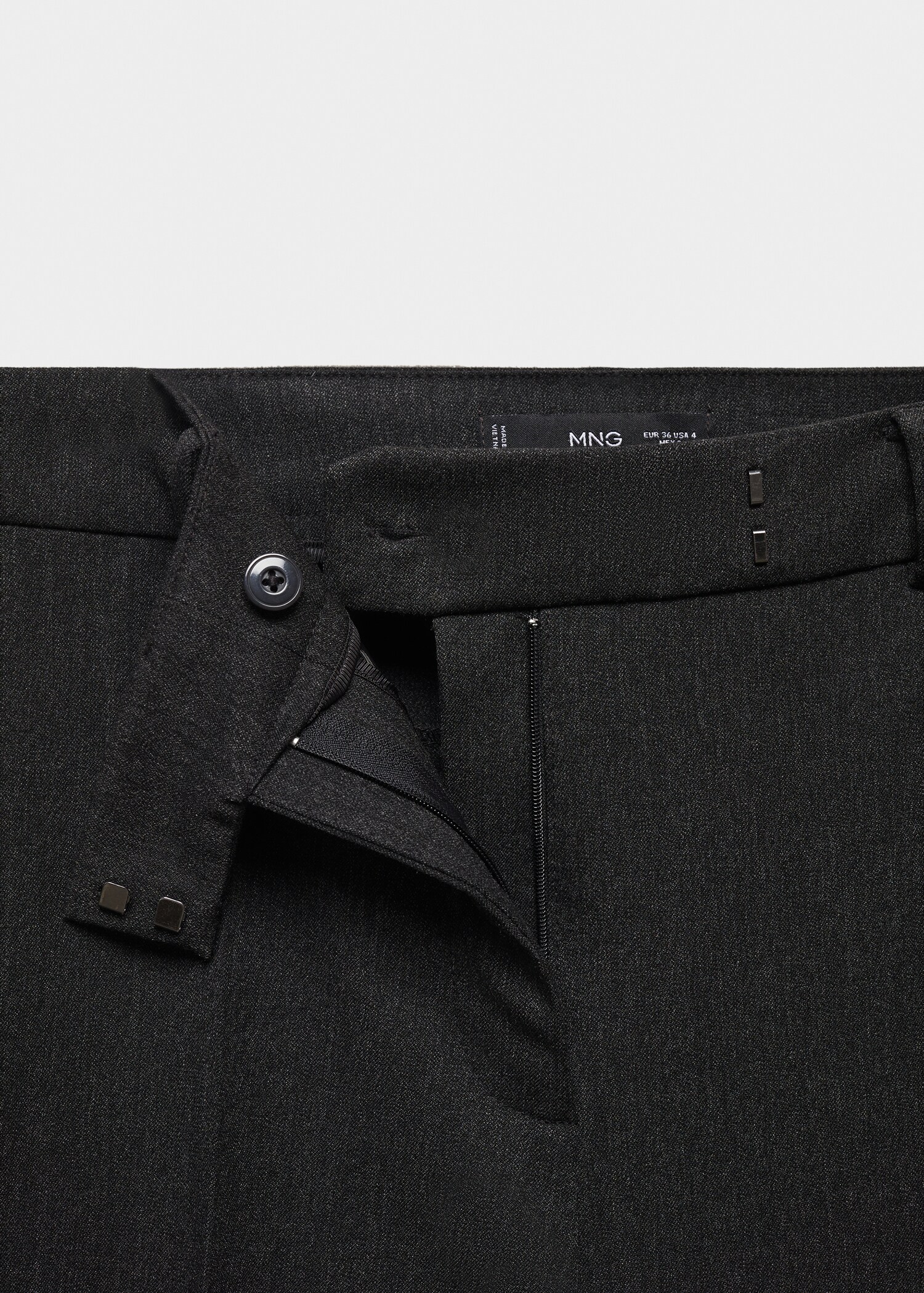 Cropped flared trousers - Details of the article 8