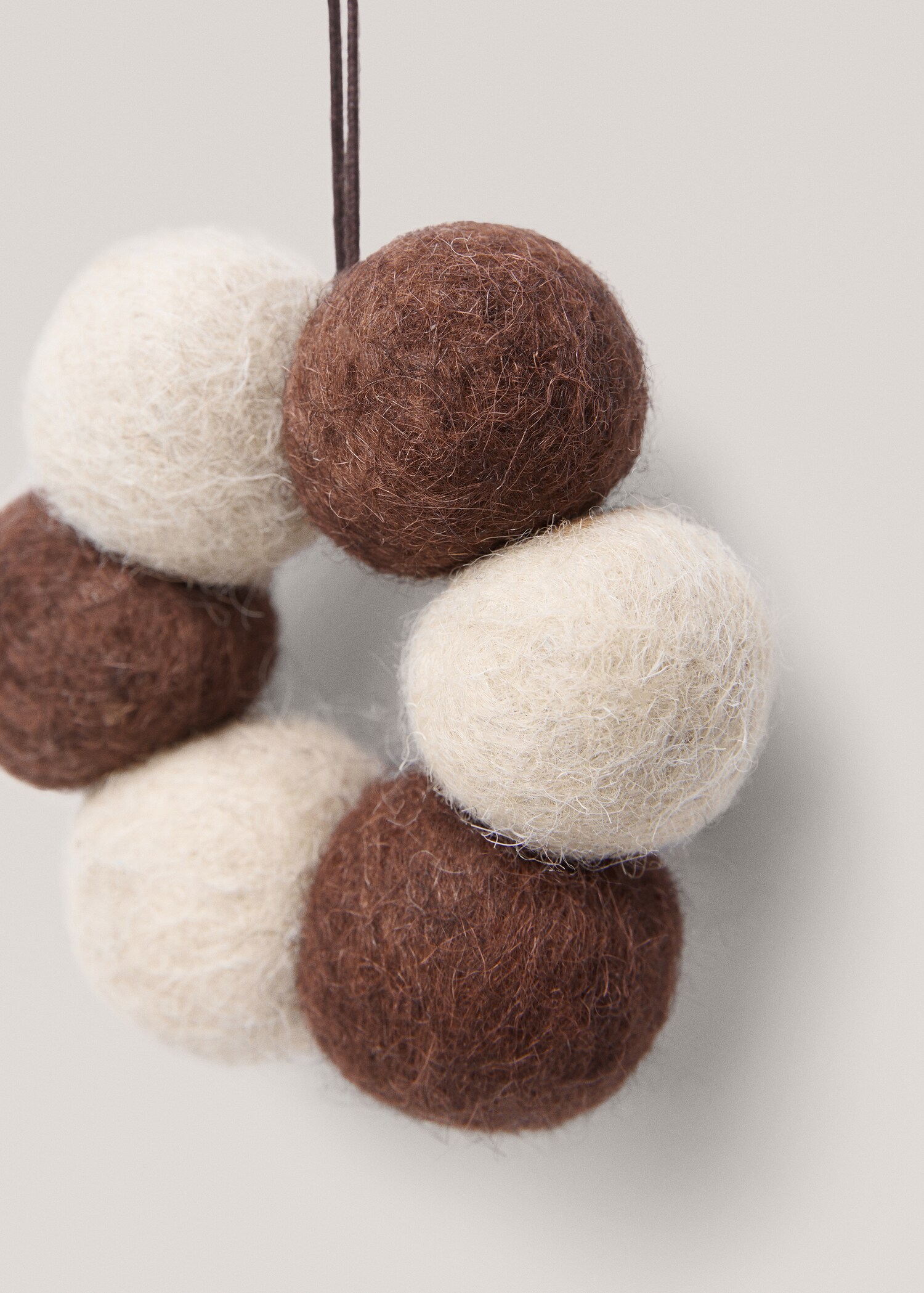Felt christmas ornament - Details of the article 1