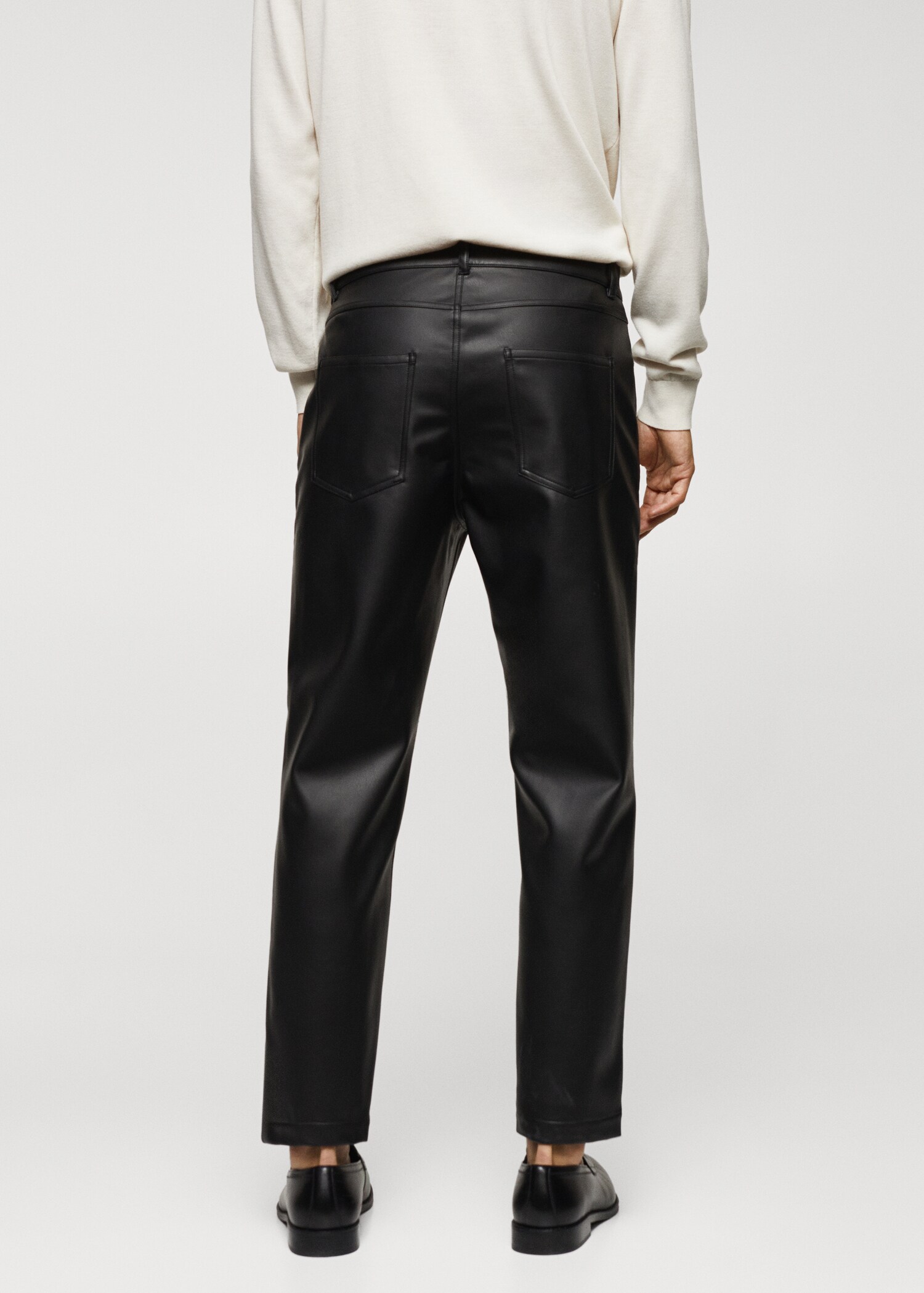 Παντελόνι slim fit δερμάτινη όψη - Πίσω όψη προϊόντος