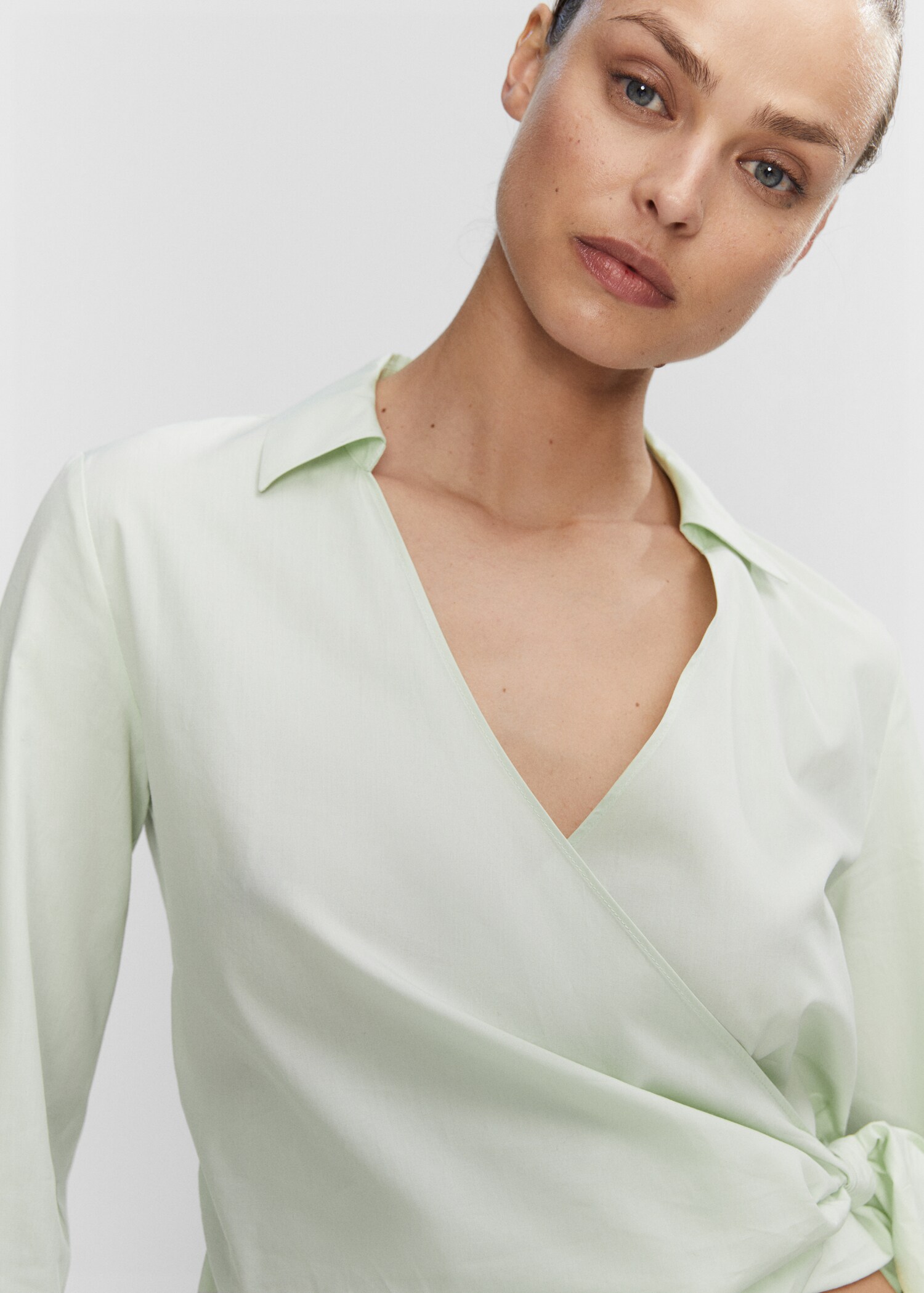Wrap shirt with knot detail - Details of the article 6