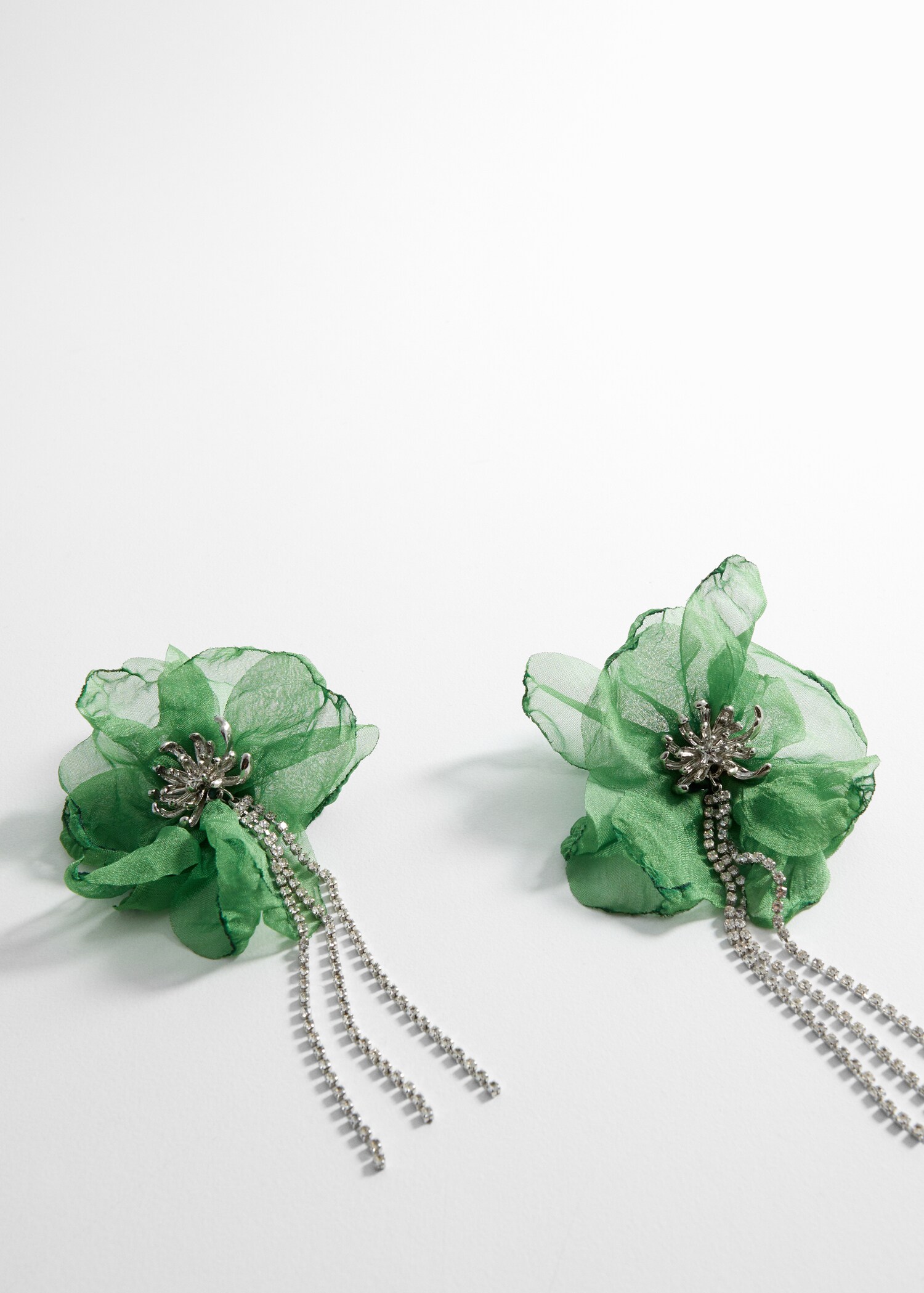 Boucles d'oreilles strass fleur - Plan moyen