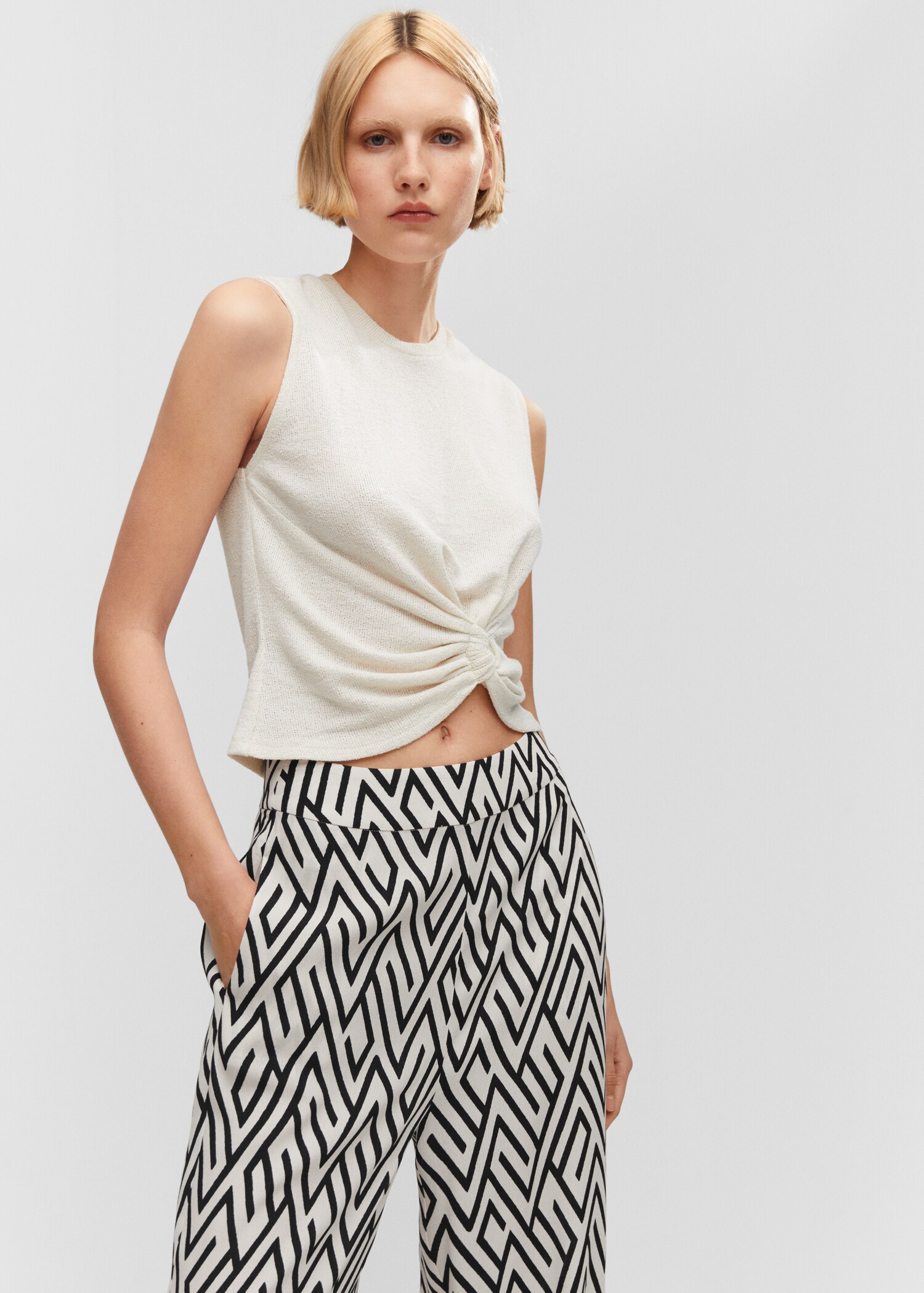Flowy printed trousers - Details of the article 1