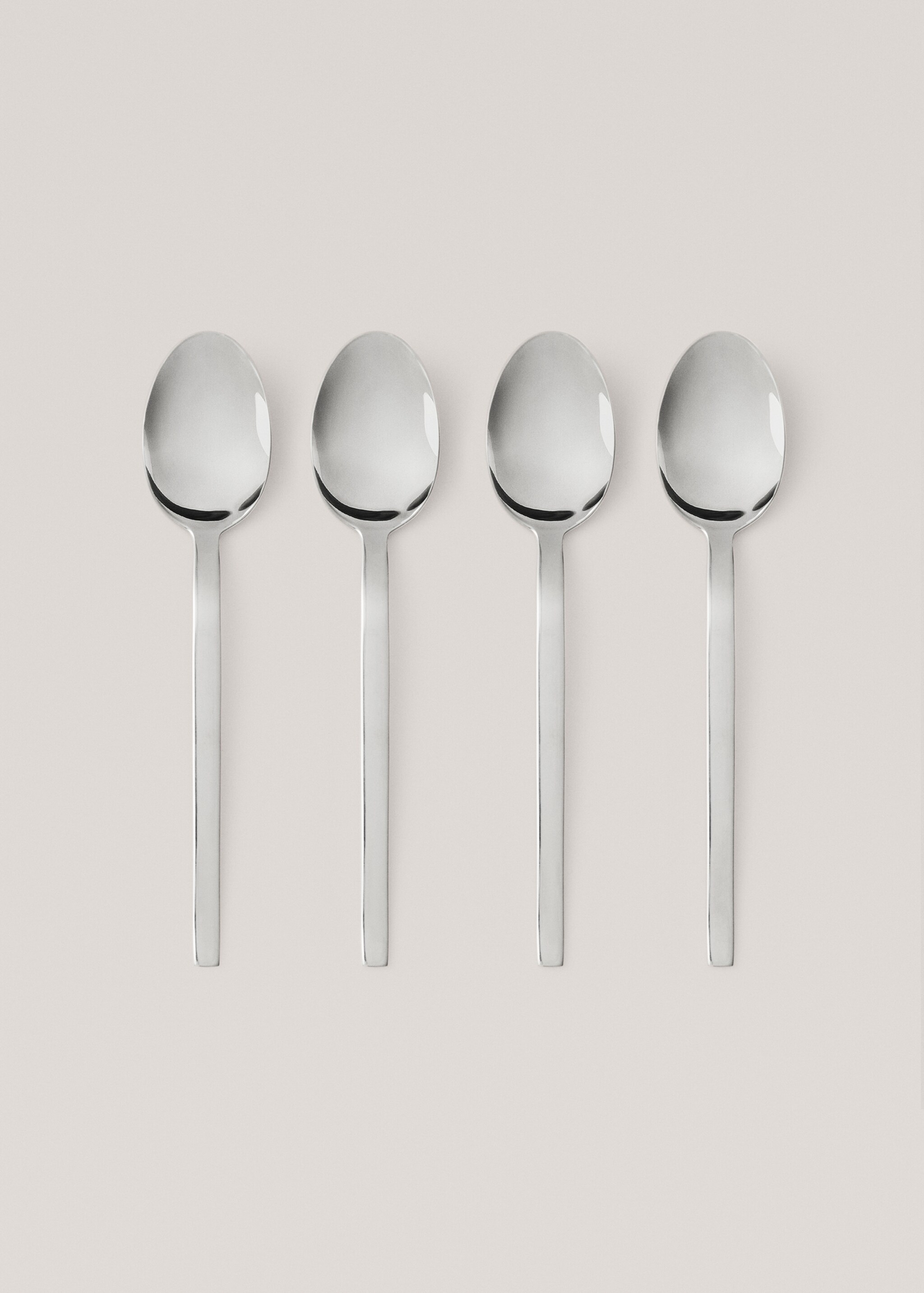 Pack de 4 colheres de 100% aço - Artigo sem modelo