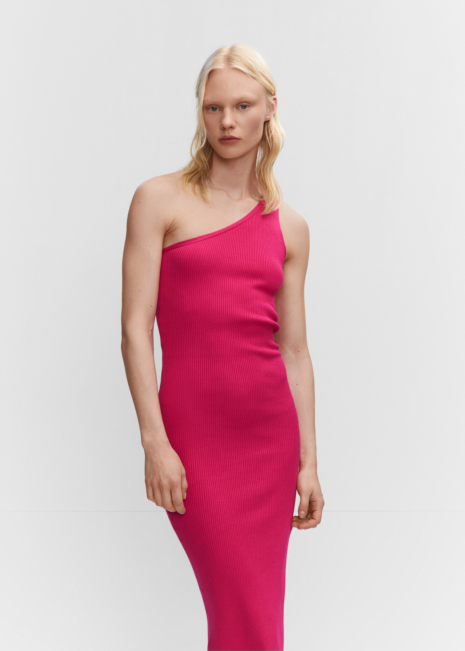 Asymmetrical dress with slit - Medium plane
