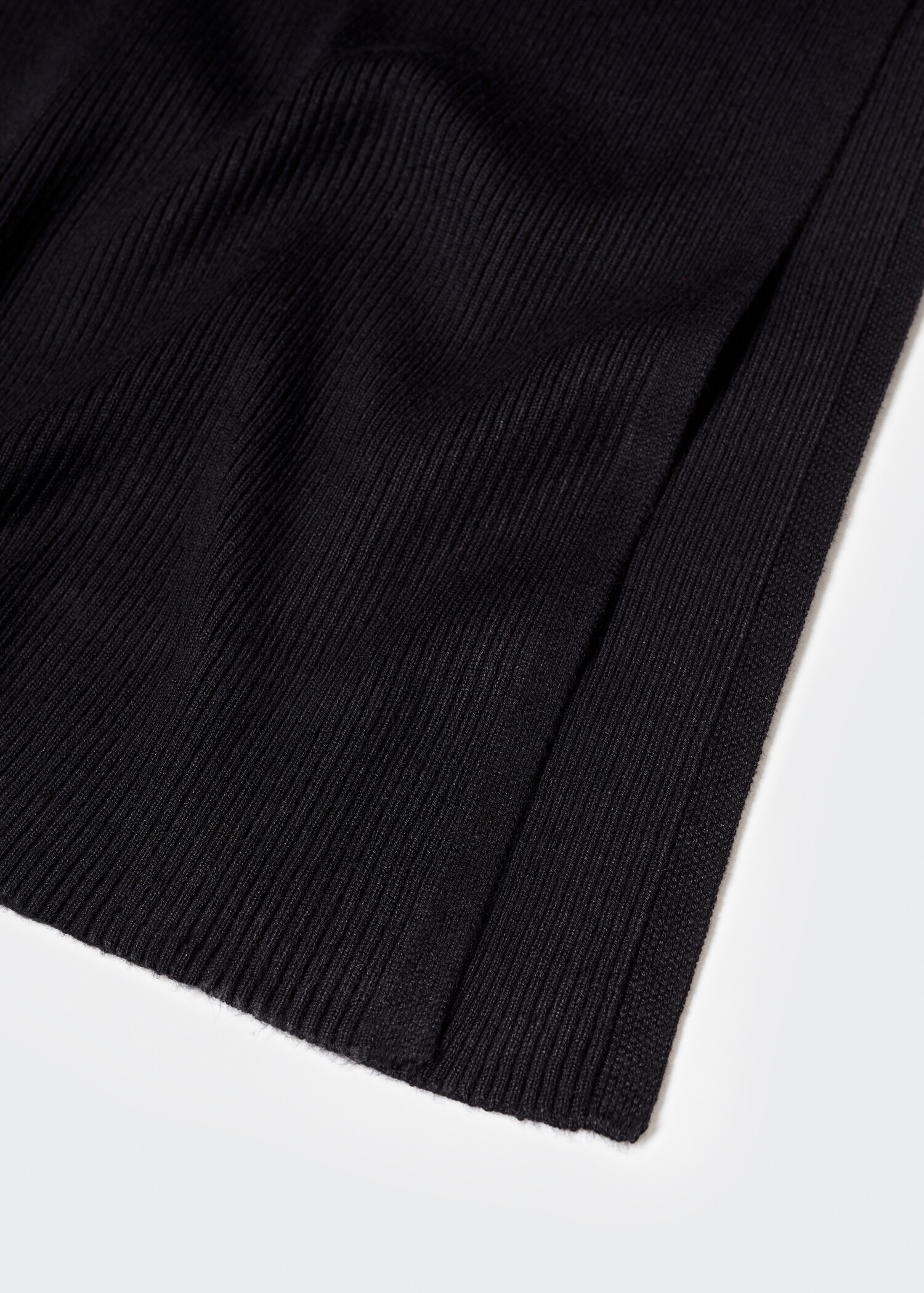 Asymmetrical dress with slit - Details of the article 8
