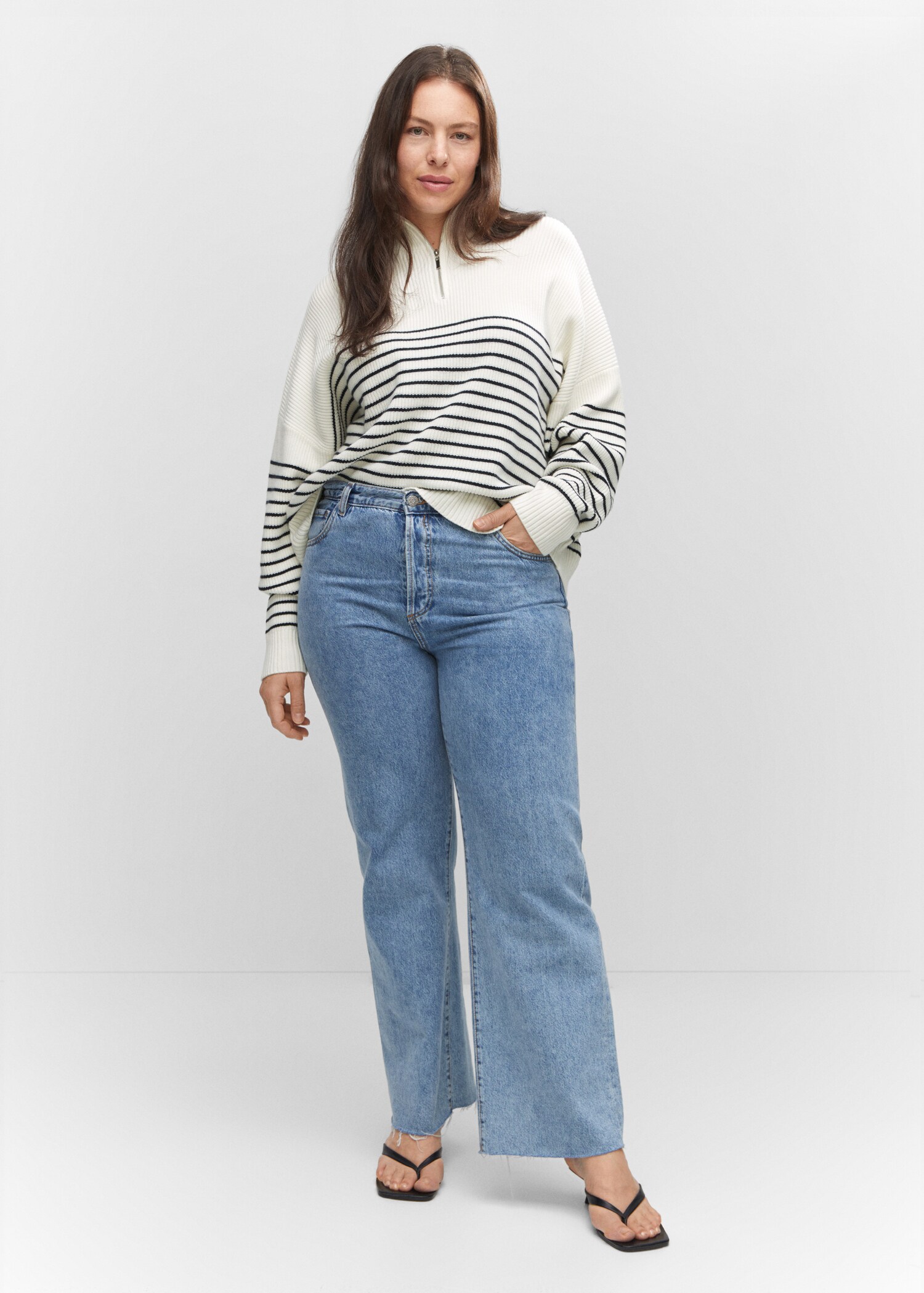 Striped sweater with zipper - Details of the article 3