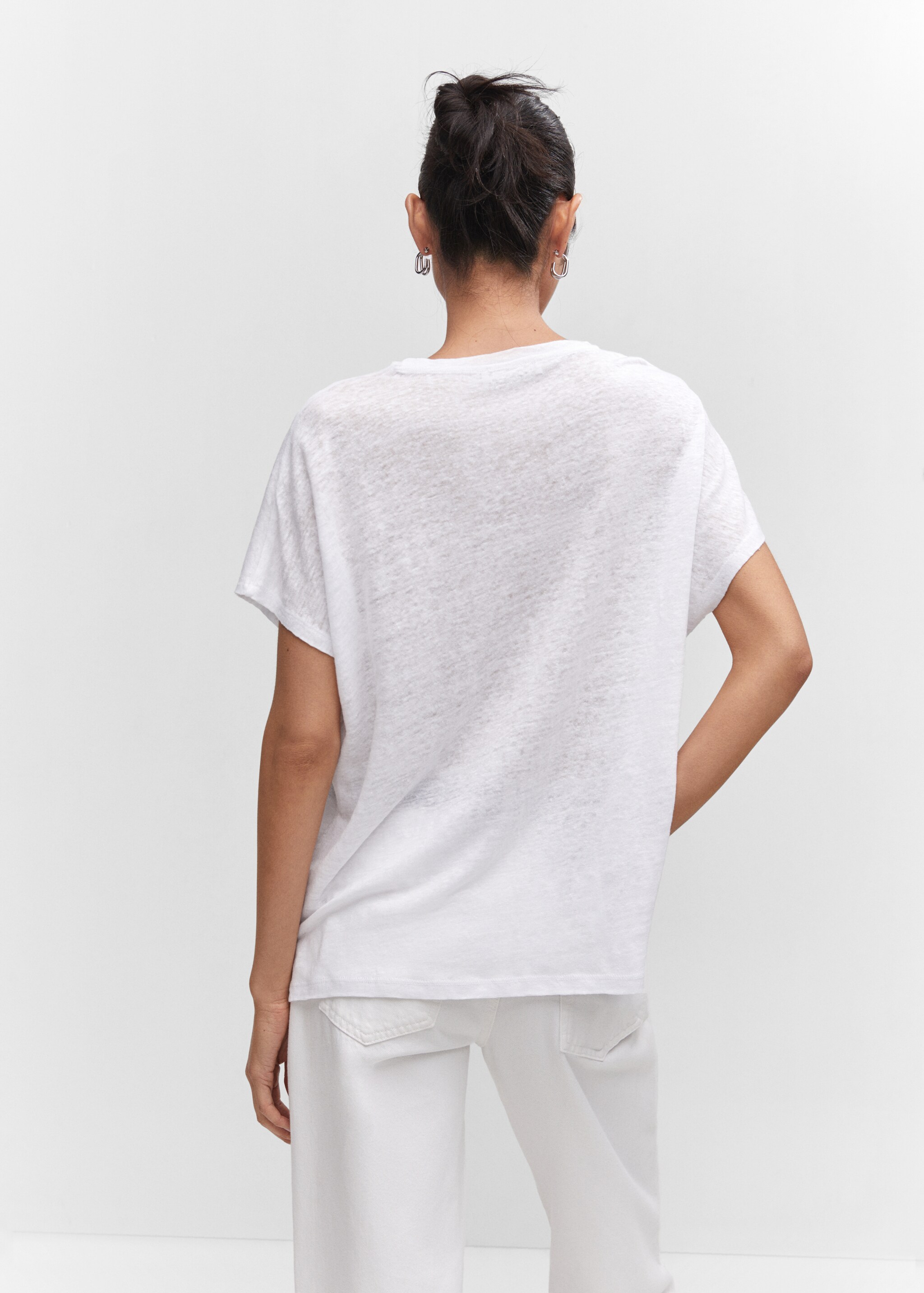 Oversized linen t-shirt - Reverse of the article
