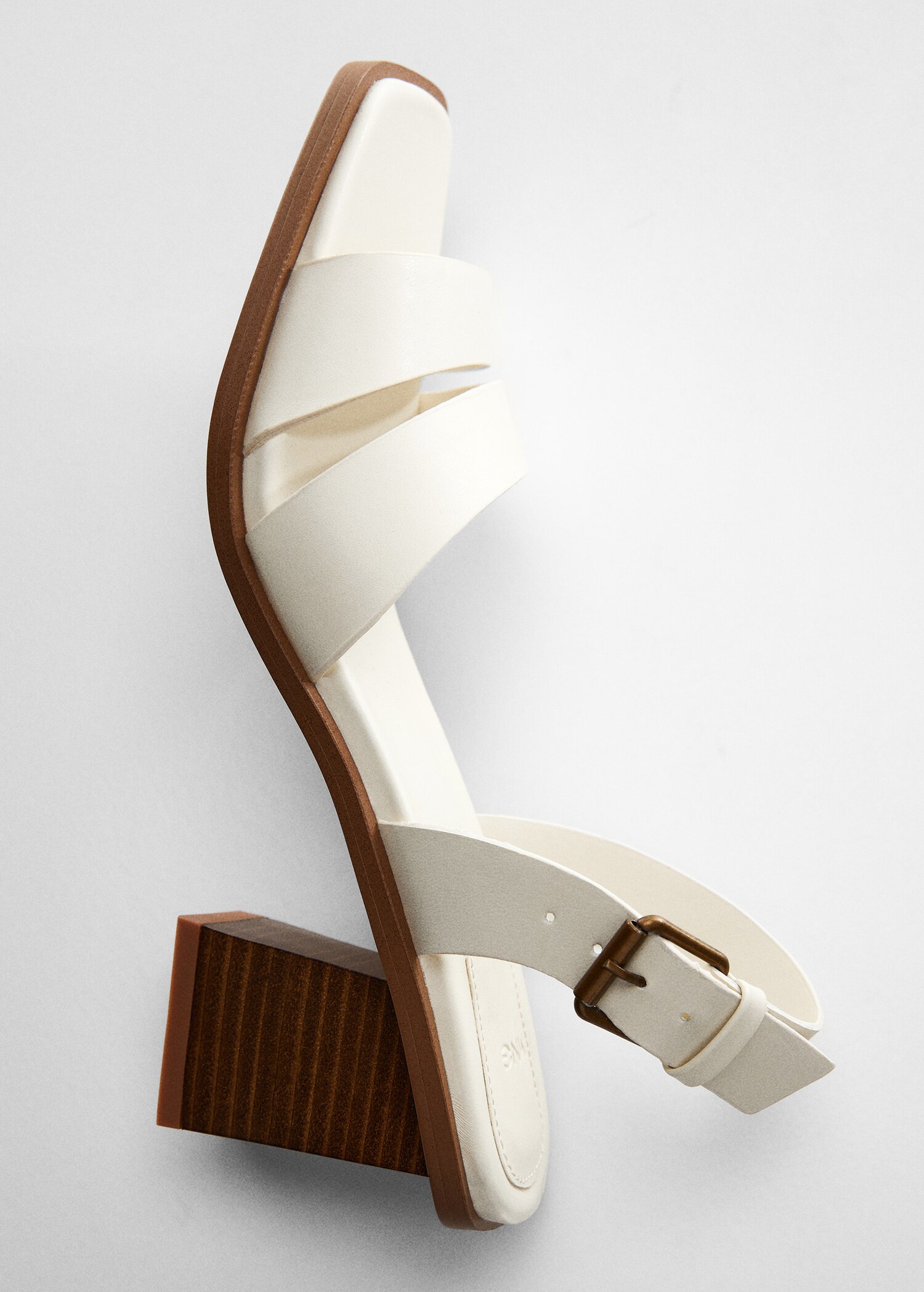 Block-heel sandals - Details of the article 5