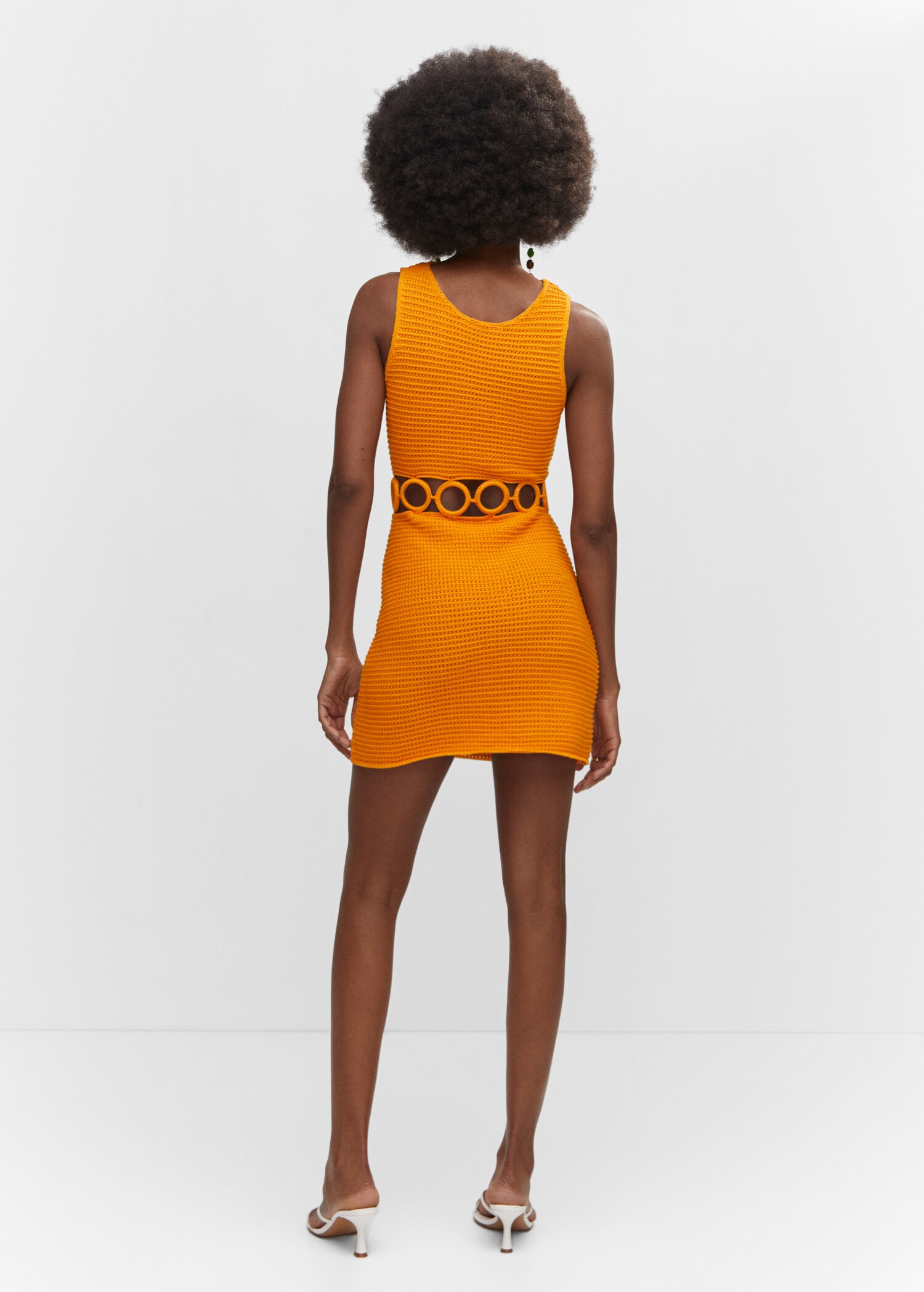 Hoops crochet dress - Reverse of the article