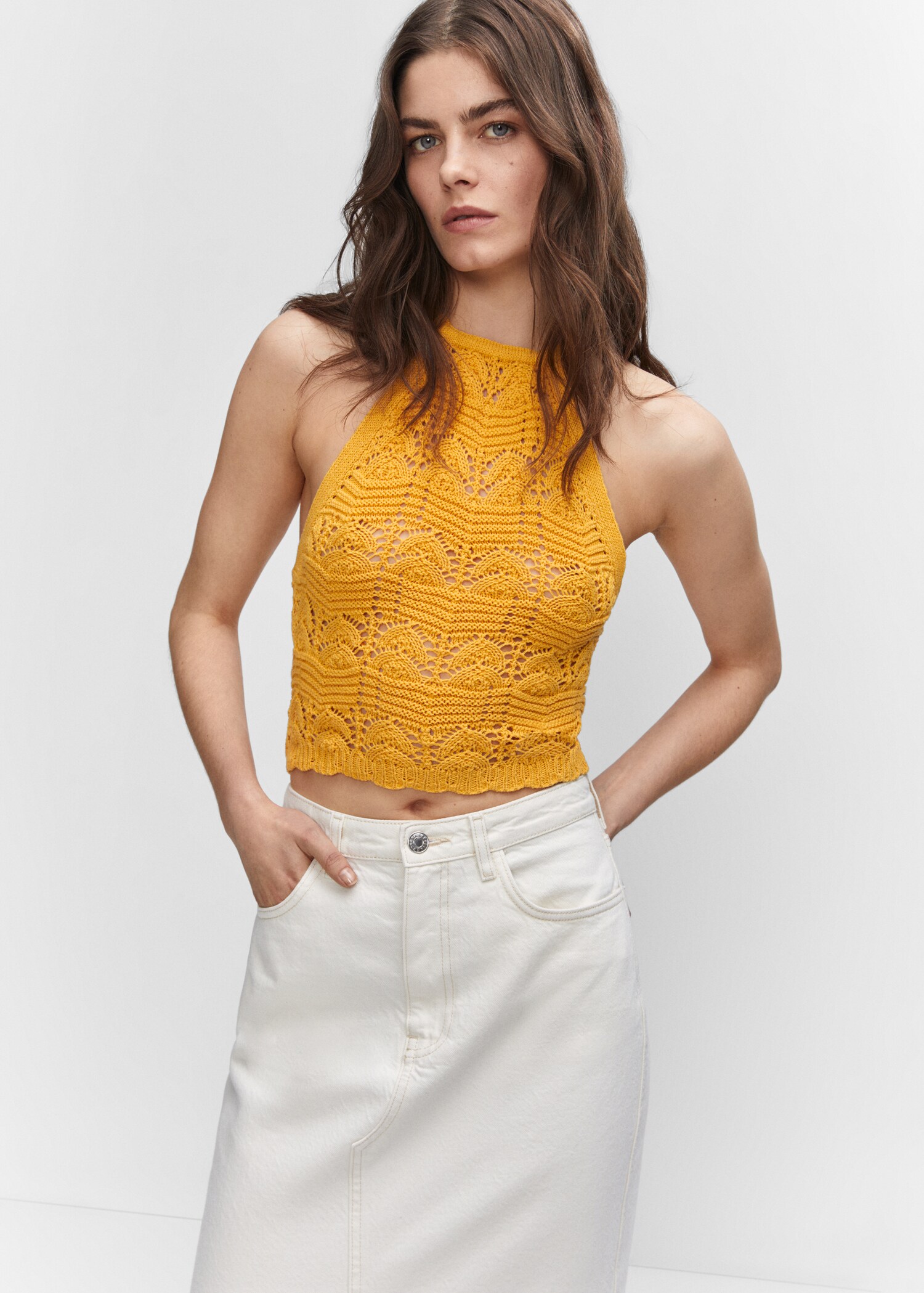 Halter neck crochet top - Medium plane