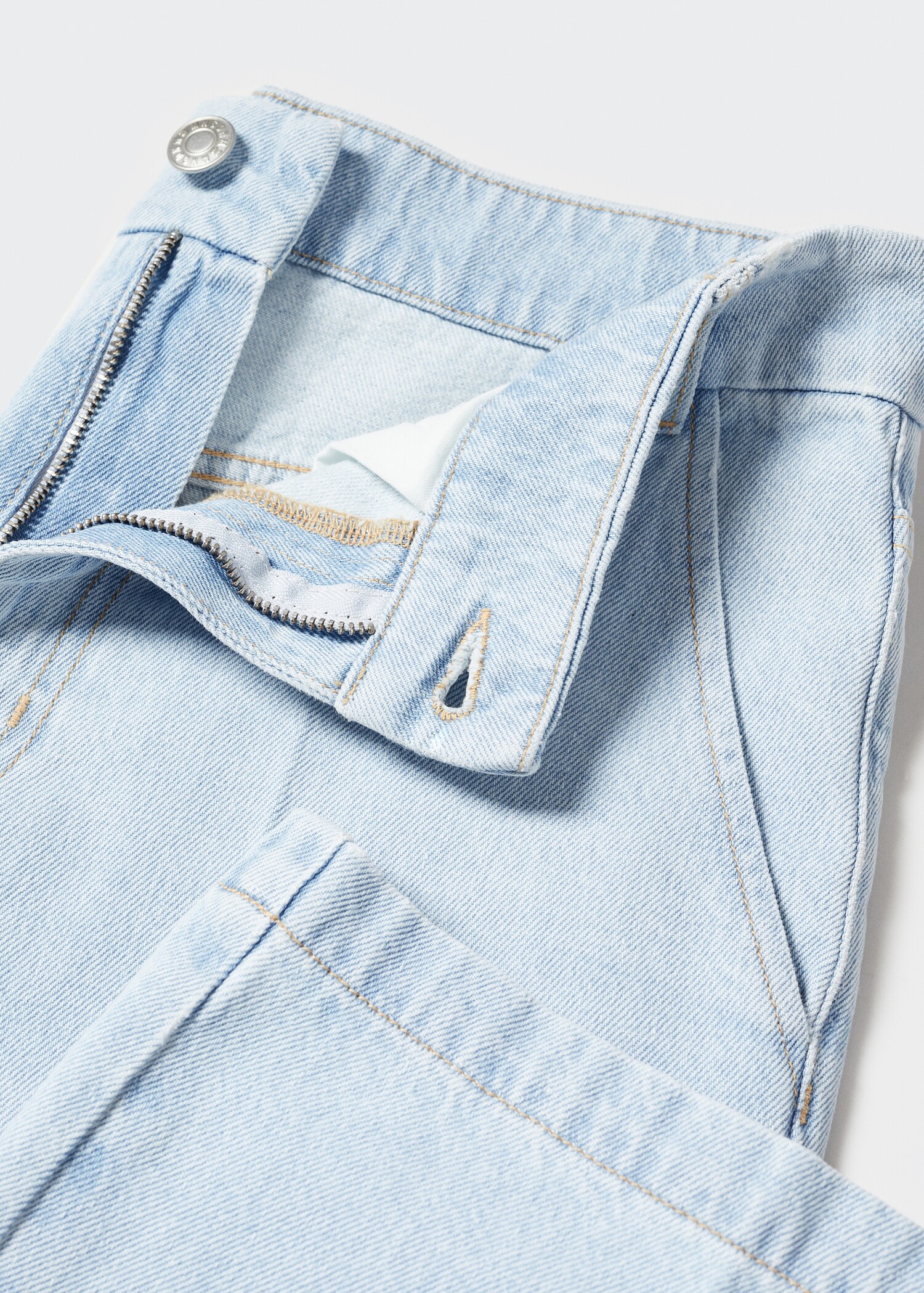 Mid-rise straight jeans - Details of the article 8