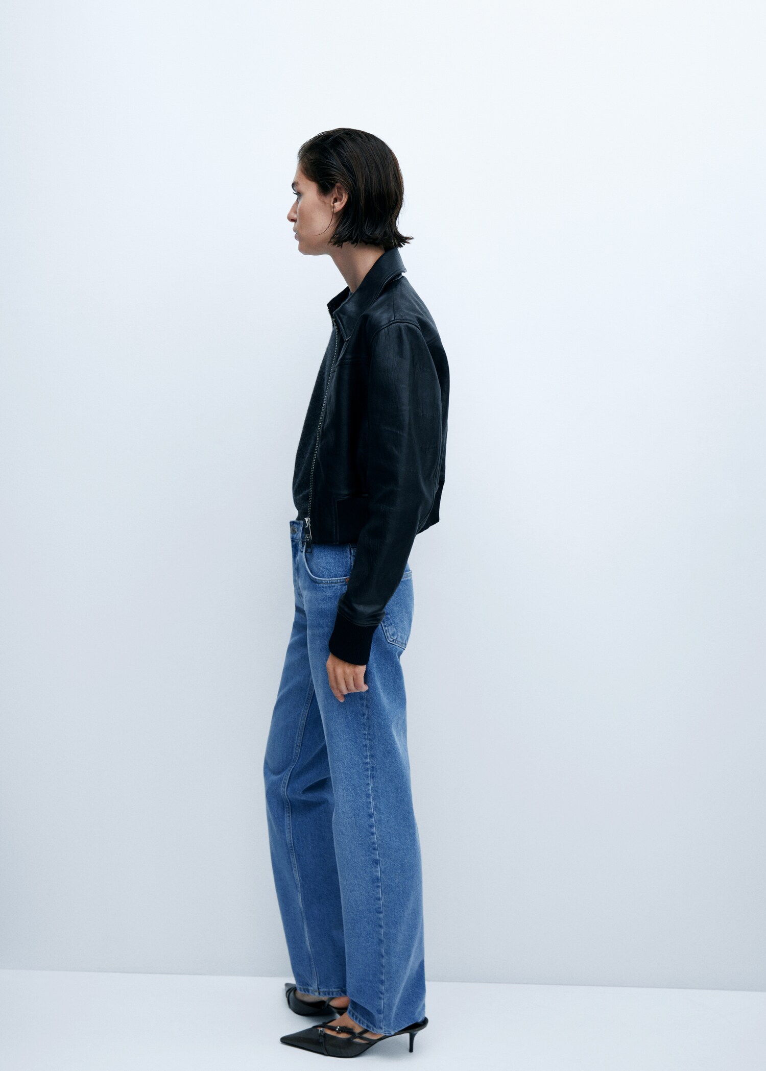 Mid-rise straight jeans - Details of the article 2