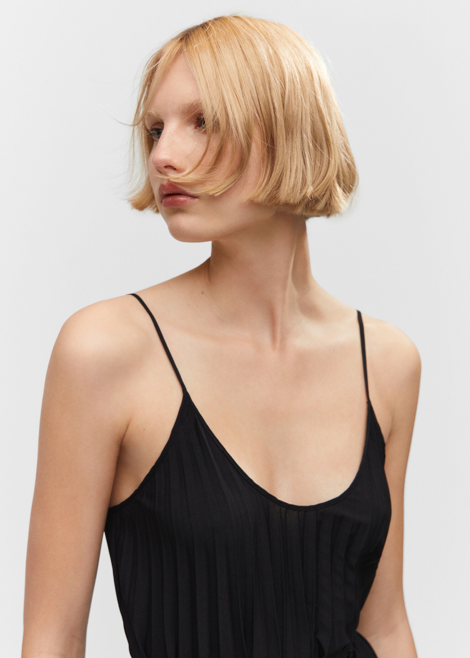 Pleated cord dress - Details of the article 1
