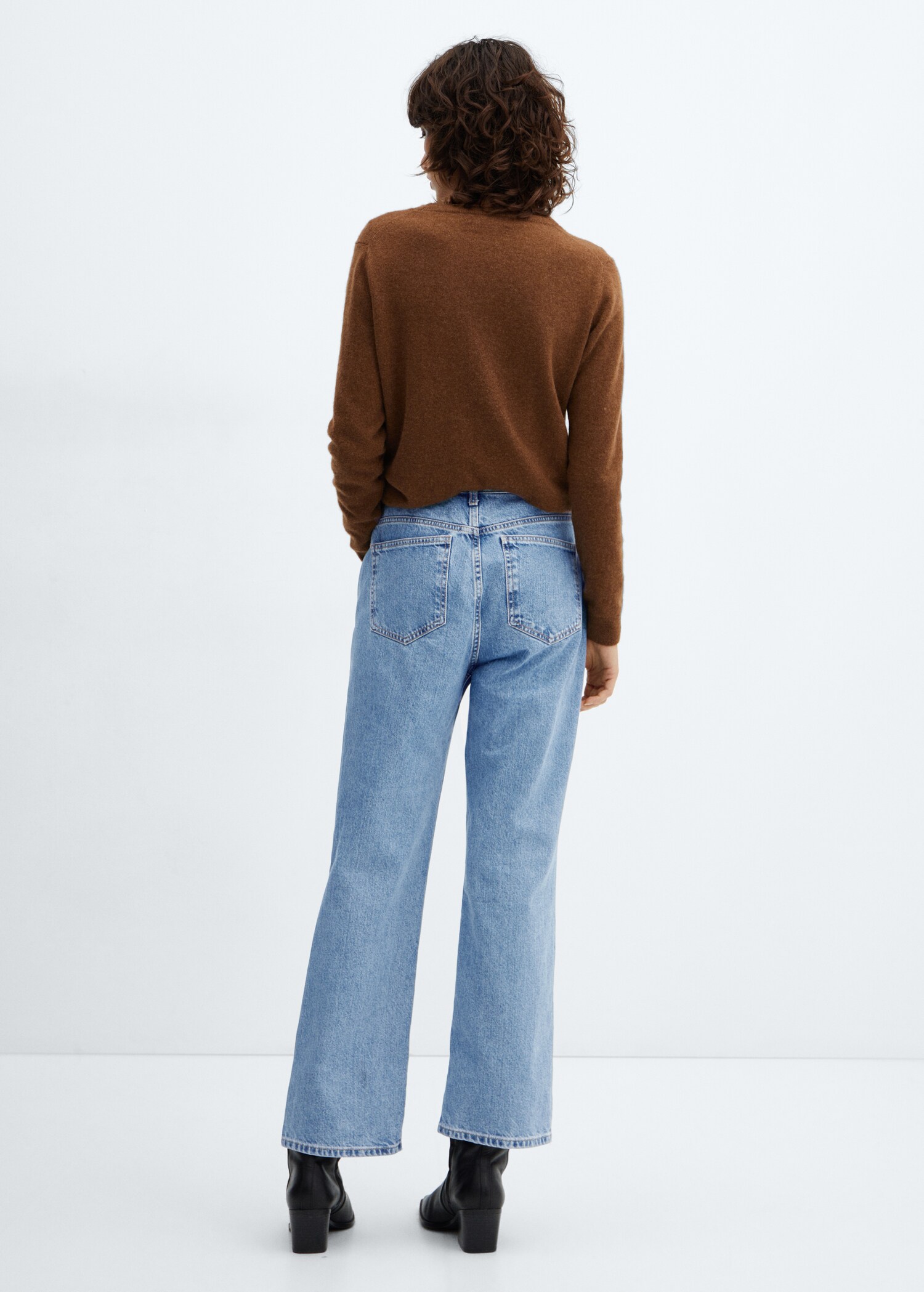 Mid-rise straight jeans - Reverse of the article