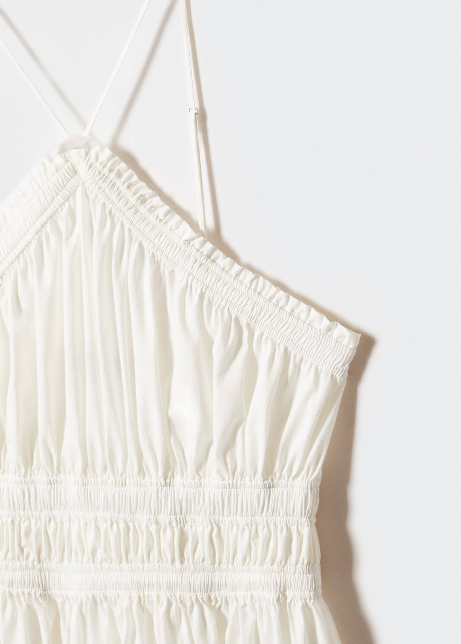 Halter-neck dress with ruffle details - Details of the article 8