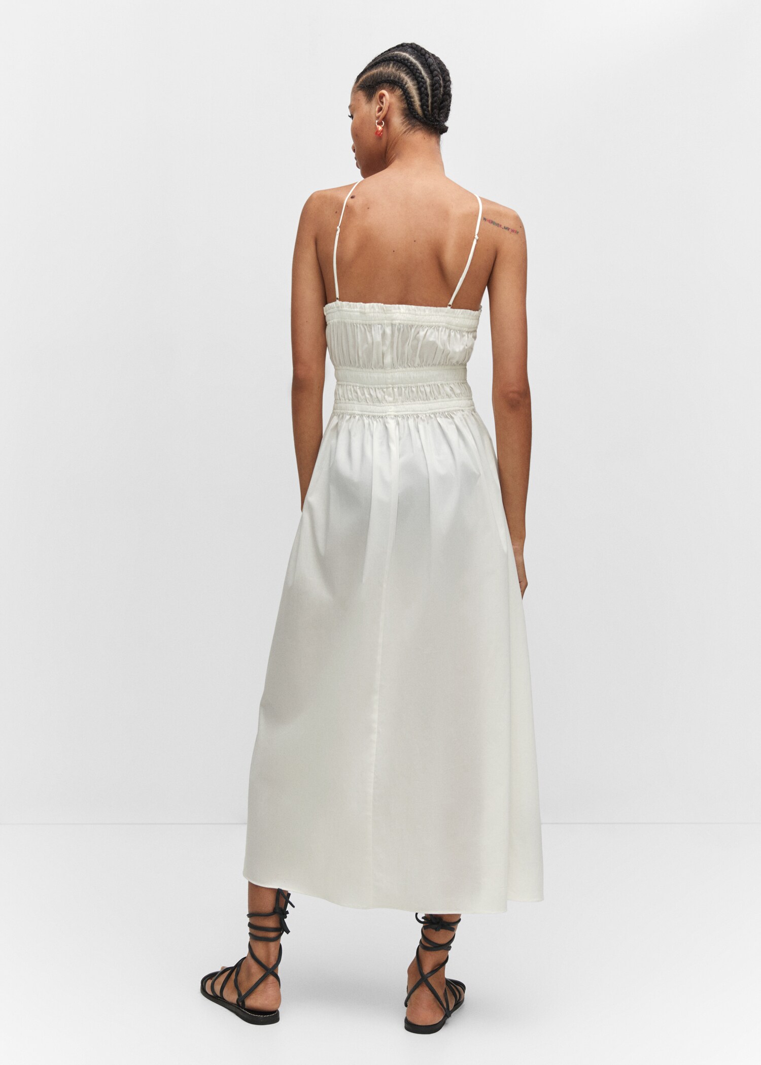 Halter-neck dress with ruffle details - Reverse of the article