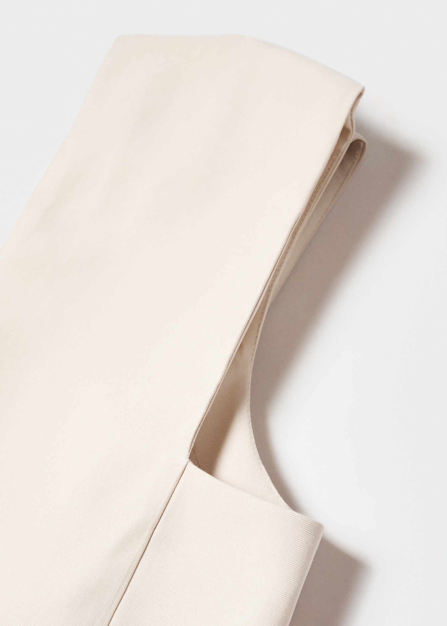 Crop top with wide straps - Details of the article 8