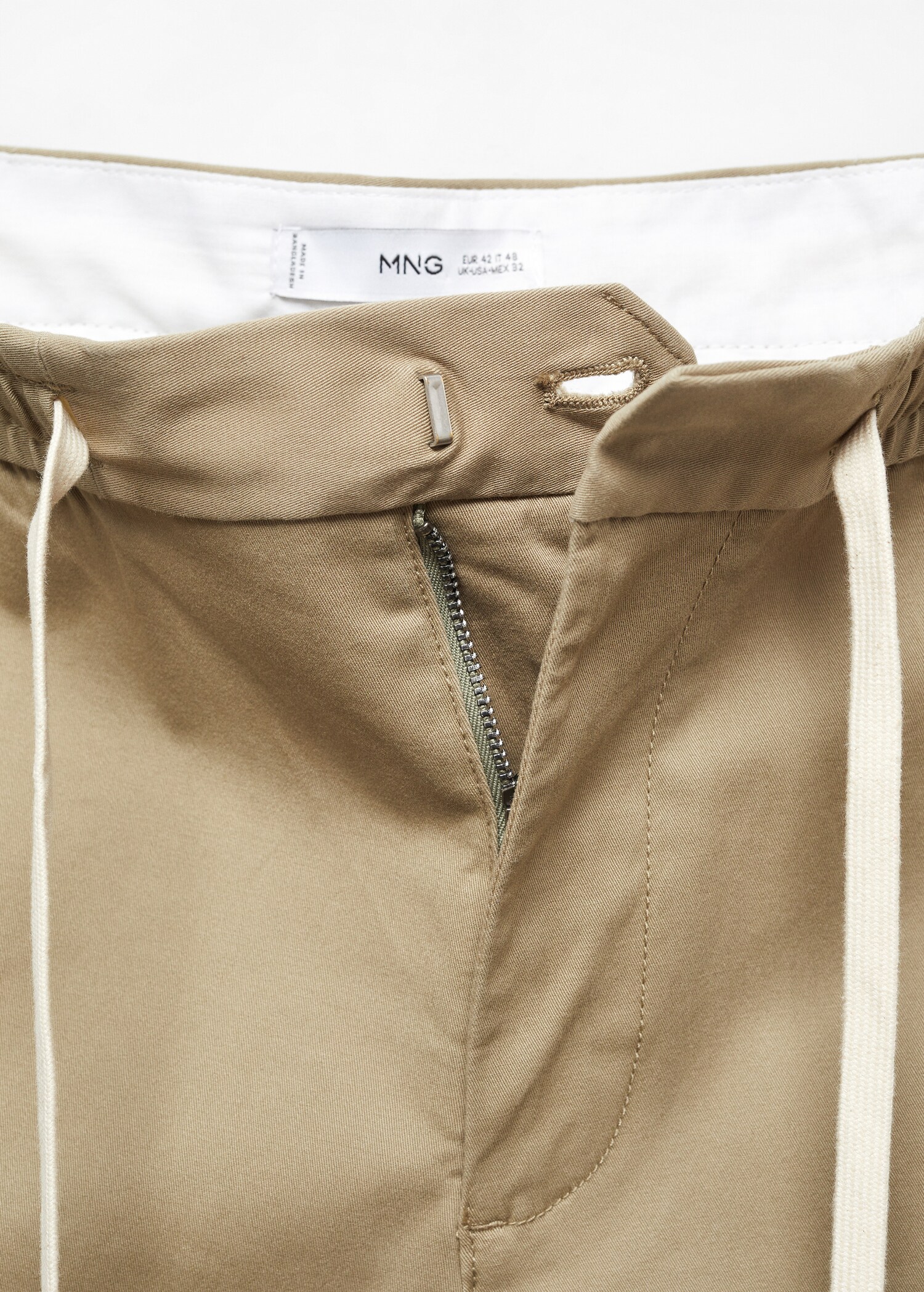 Cotton shorts with drawstring - Details of the article 8