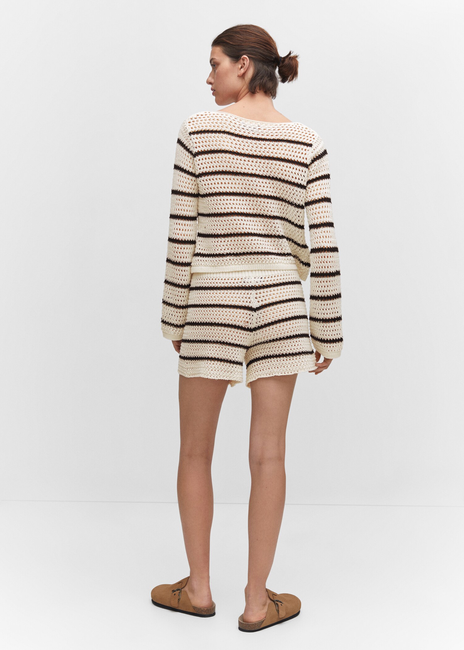 Openwork knitted shorts - Reverse of the article