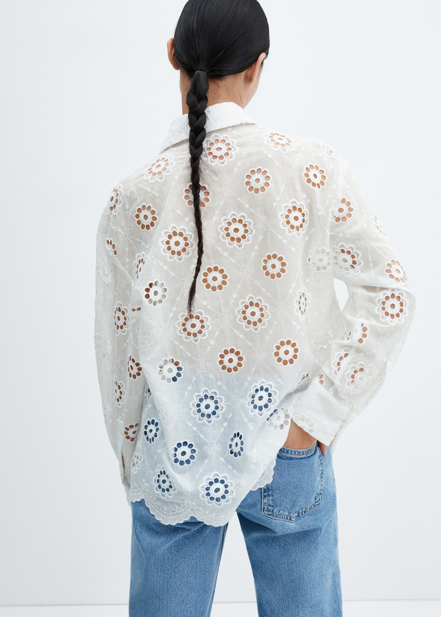 Embroidered openwork shirt - Reverse of the article
