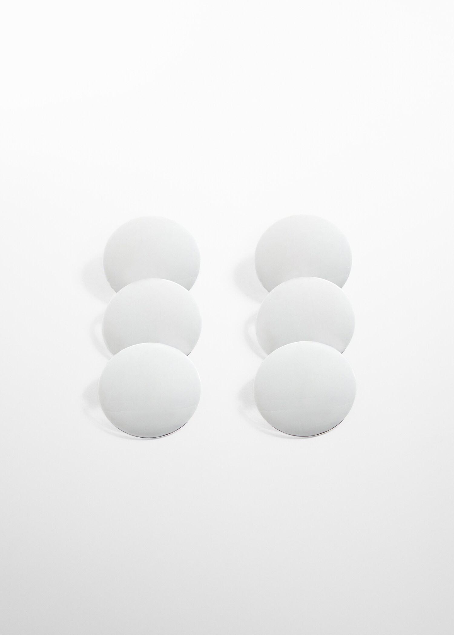 Long earrings with circular design - Article without model