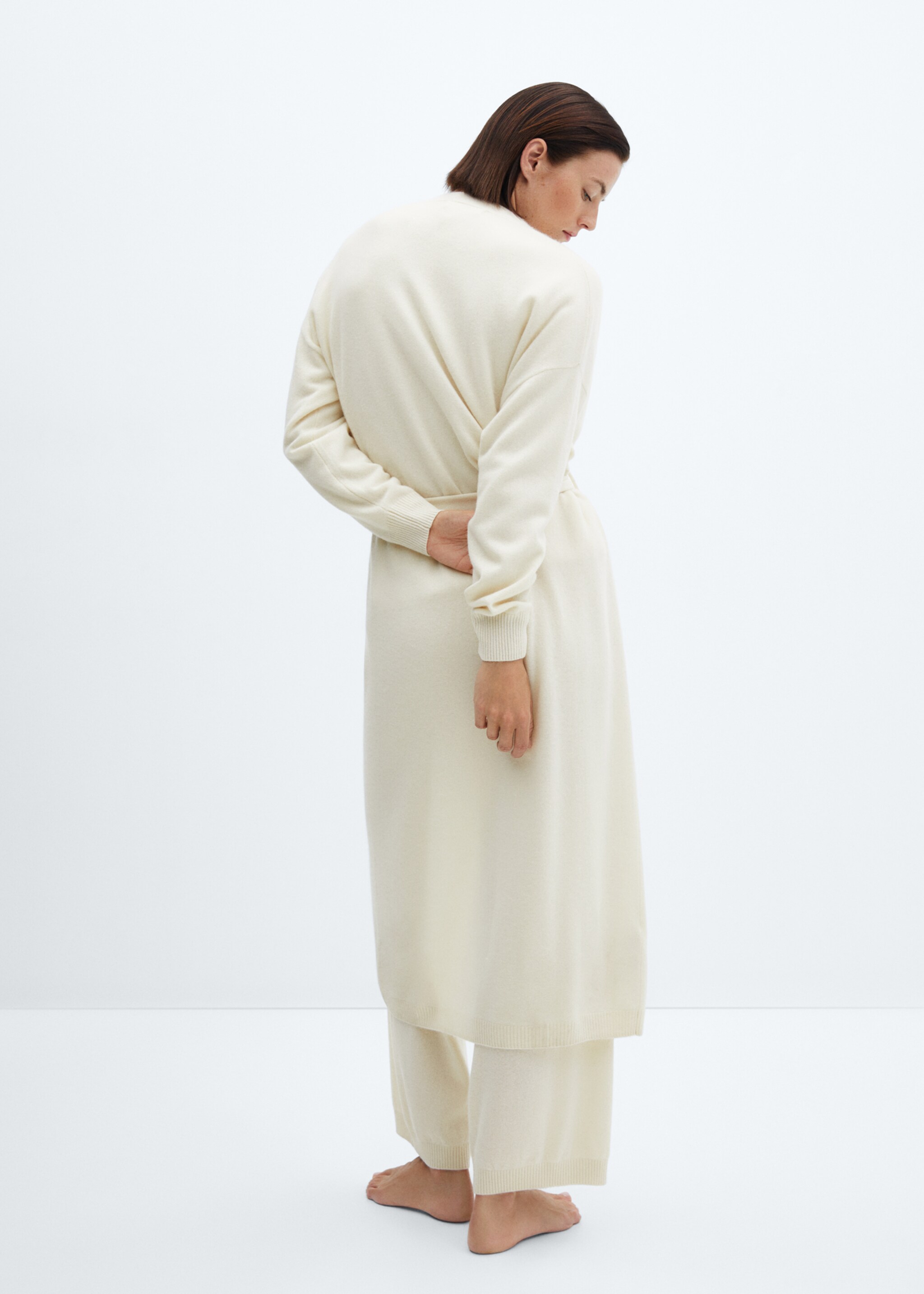 Cardigan 100 % cachemire - Verso de l’article, Blanc cassé. Ref: 57053275-00.